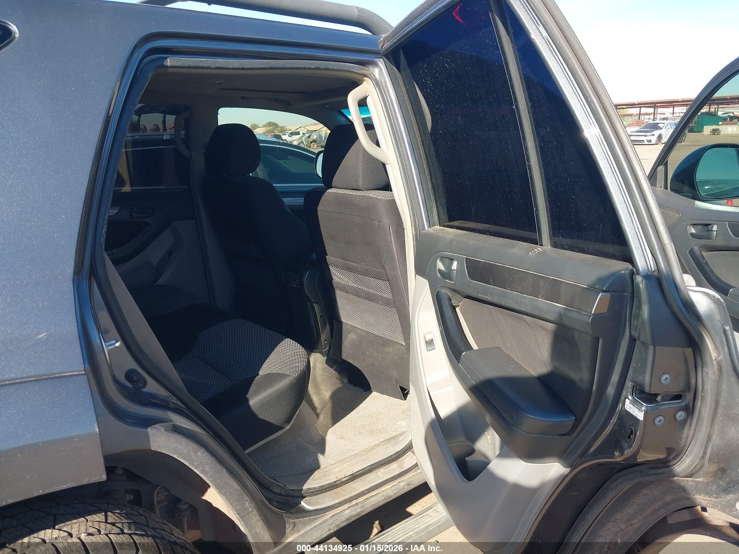 TOYOTA 4RUNNER image 8