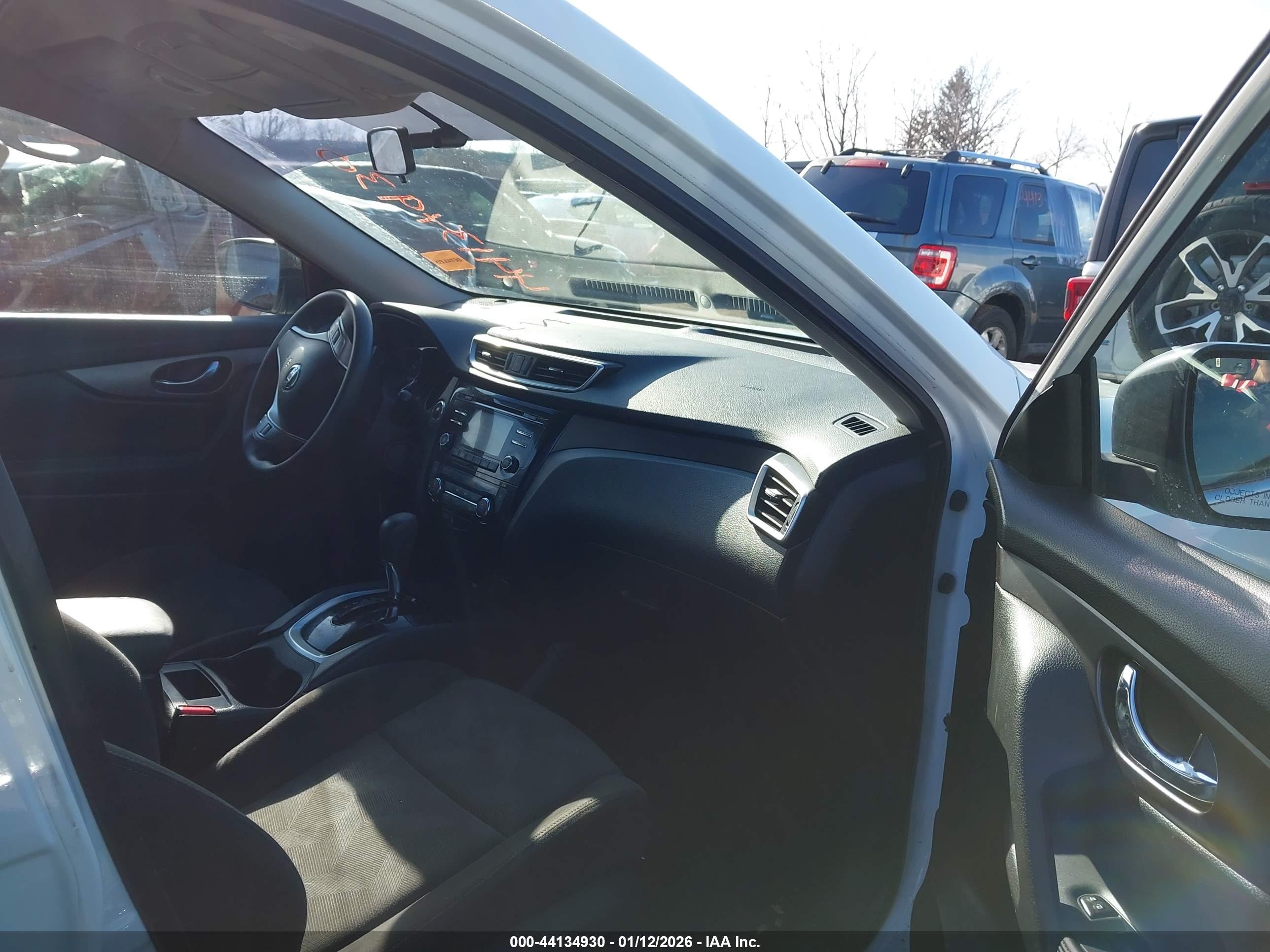 NISSAN ROGUE image 5