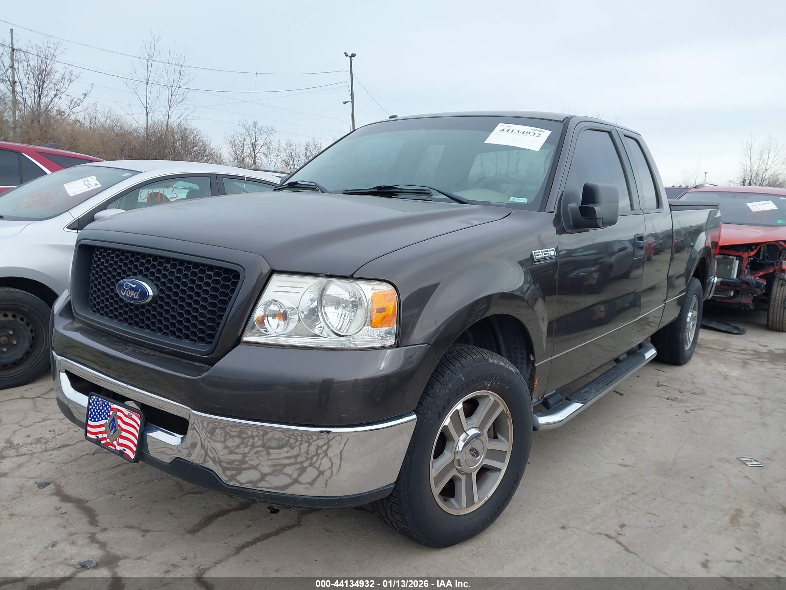 FORD F-150 image 2