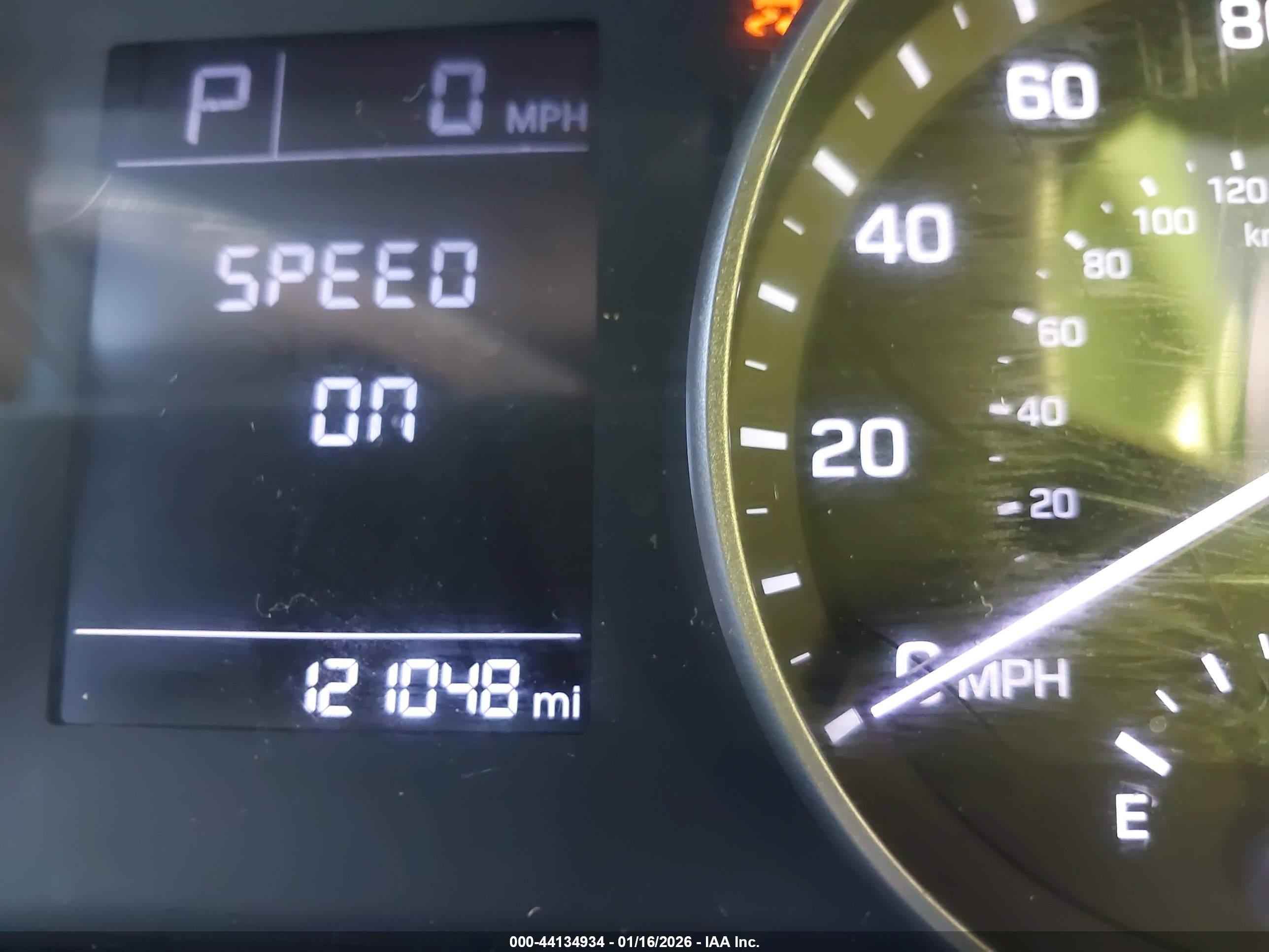 HYUNDAI ELANTRA image 7