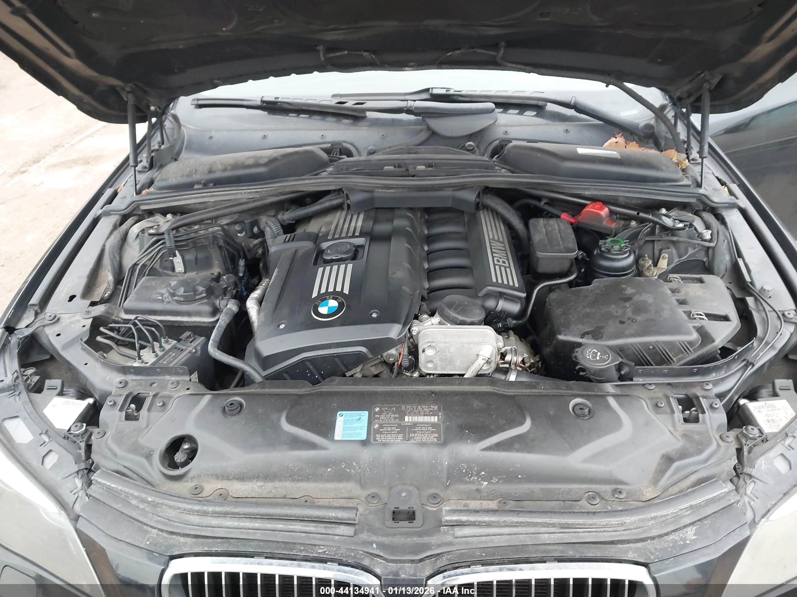 BMW 528I image 10