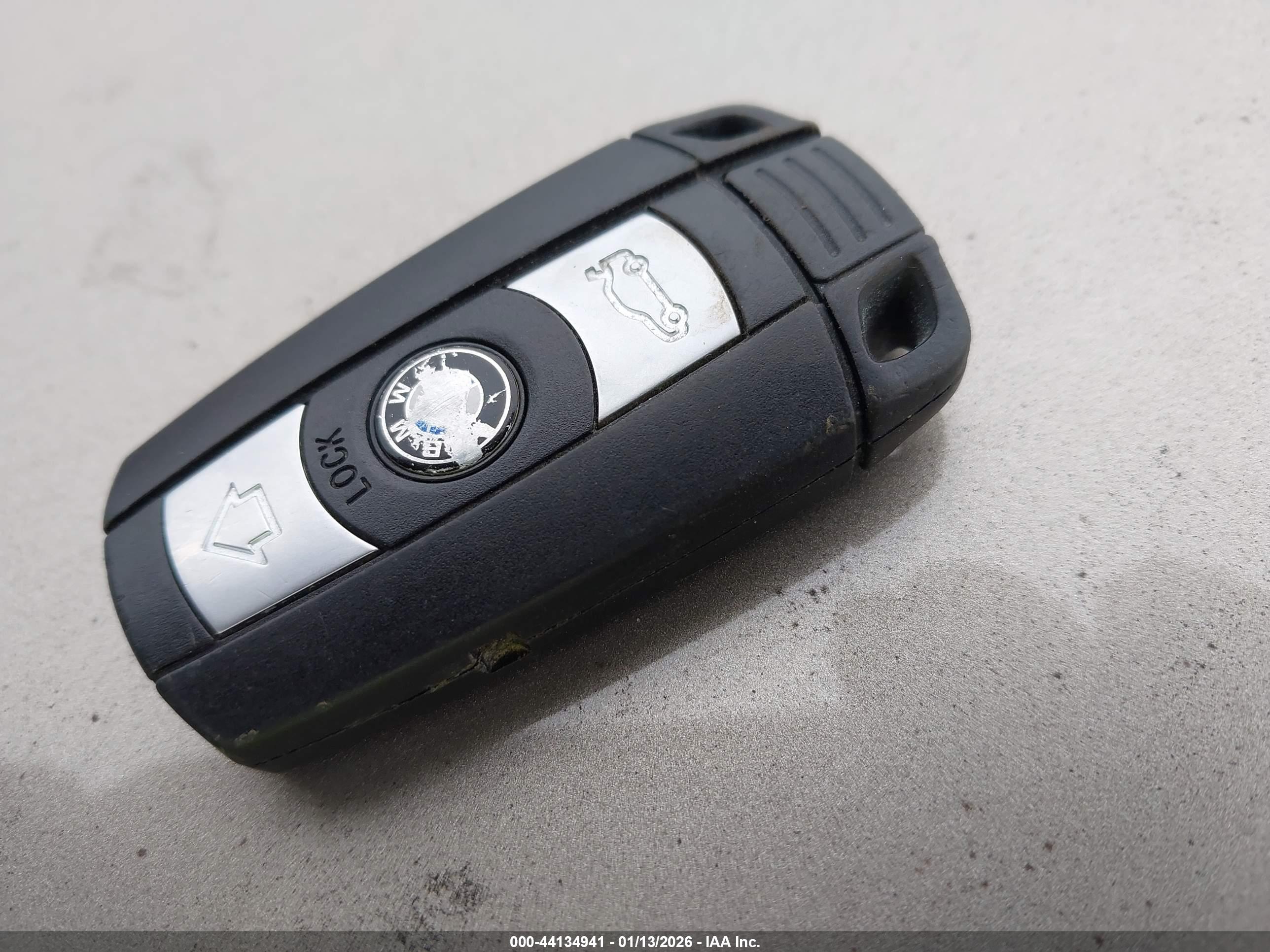 BMW 528I image 11