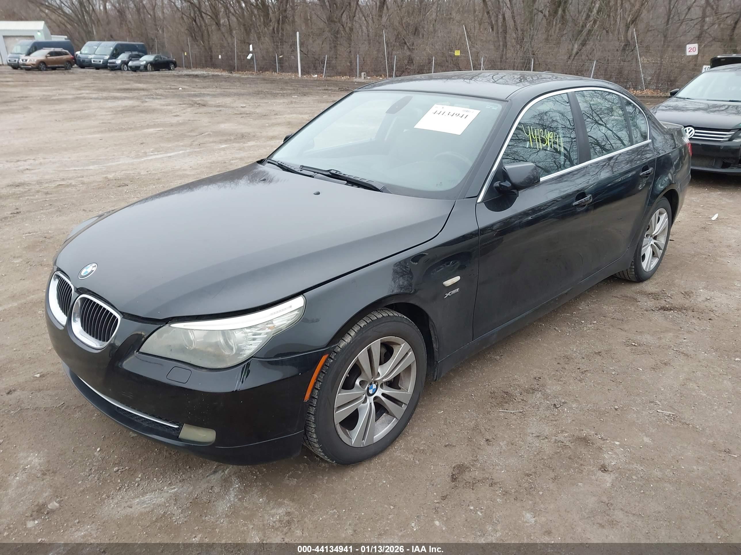 BMW 528I image 2