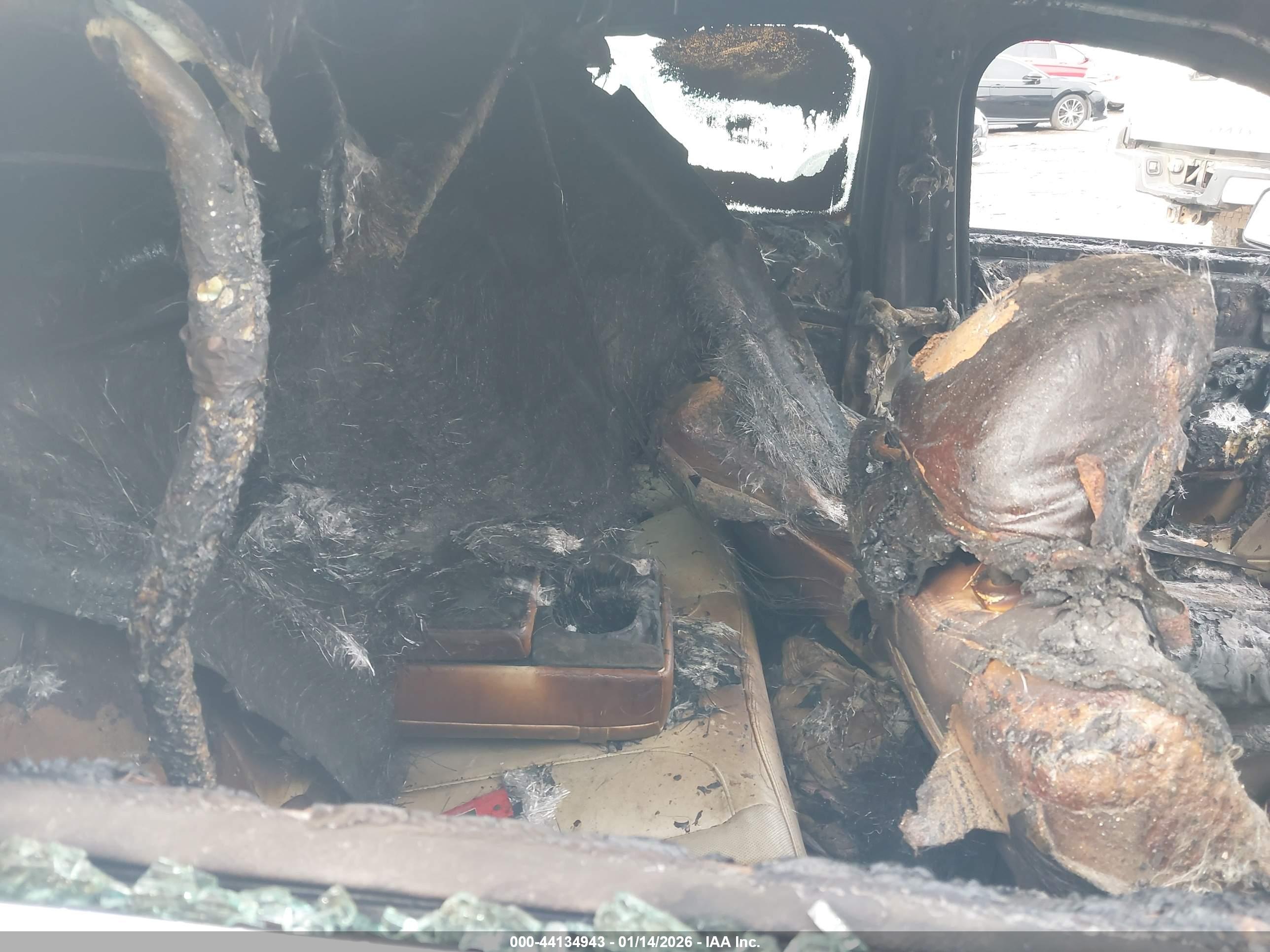 LINCOLN MKS image 8