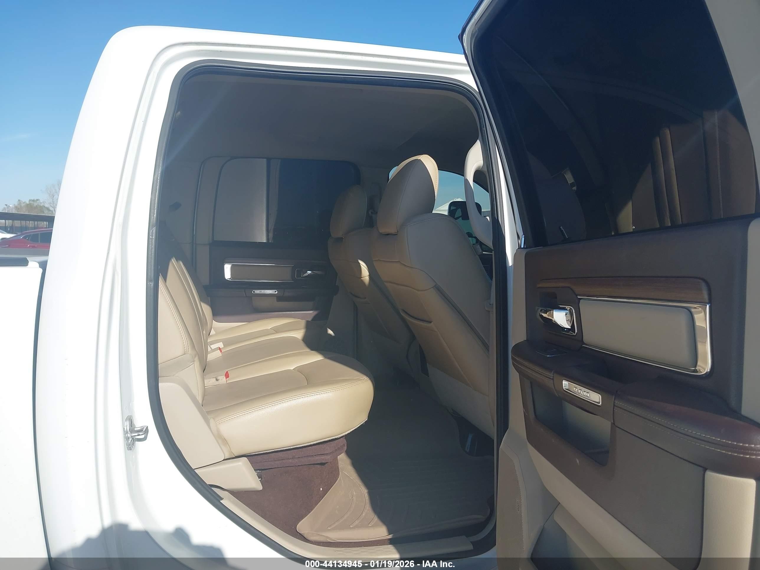 RAM 3500 image 8