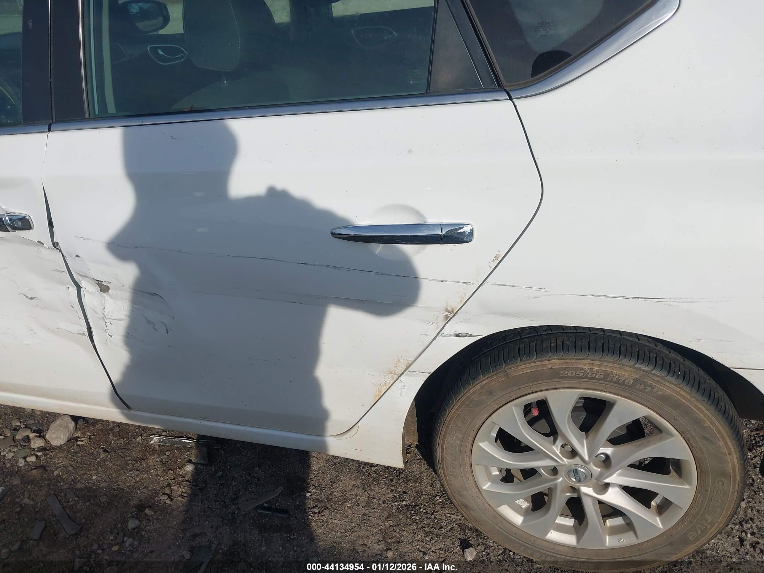 NISSAN SENTRA image 6