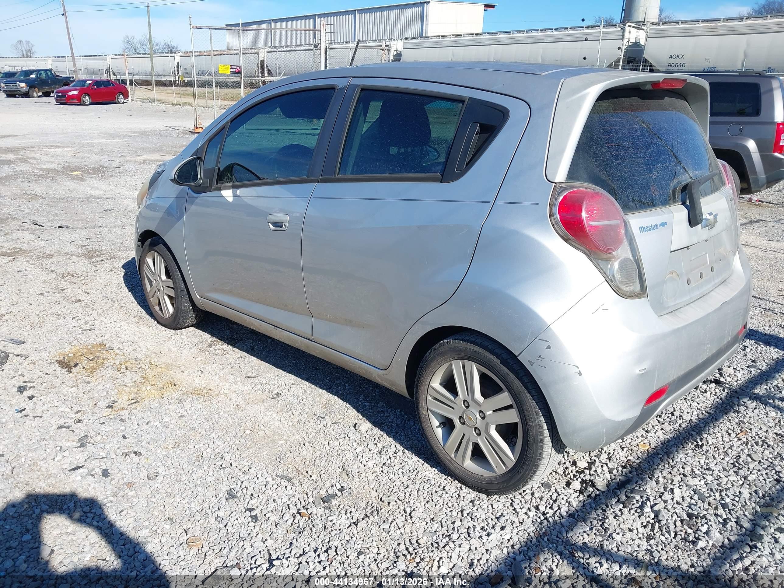 CHEVROLET SPARK image 3