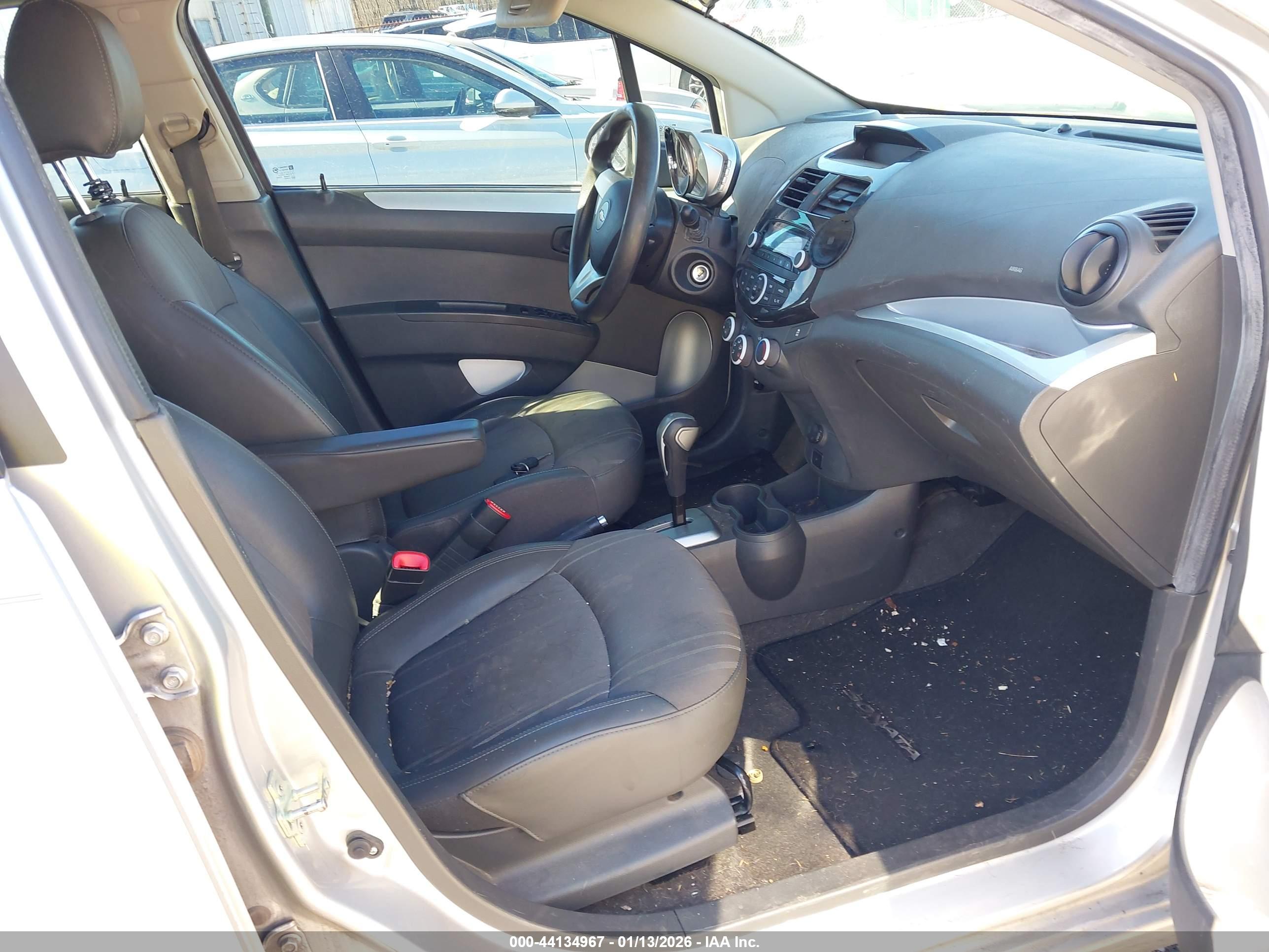 CHEVROLET SPARK image 5