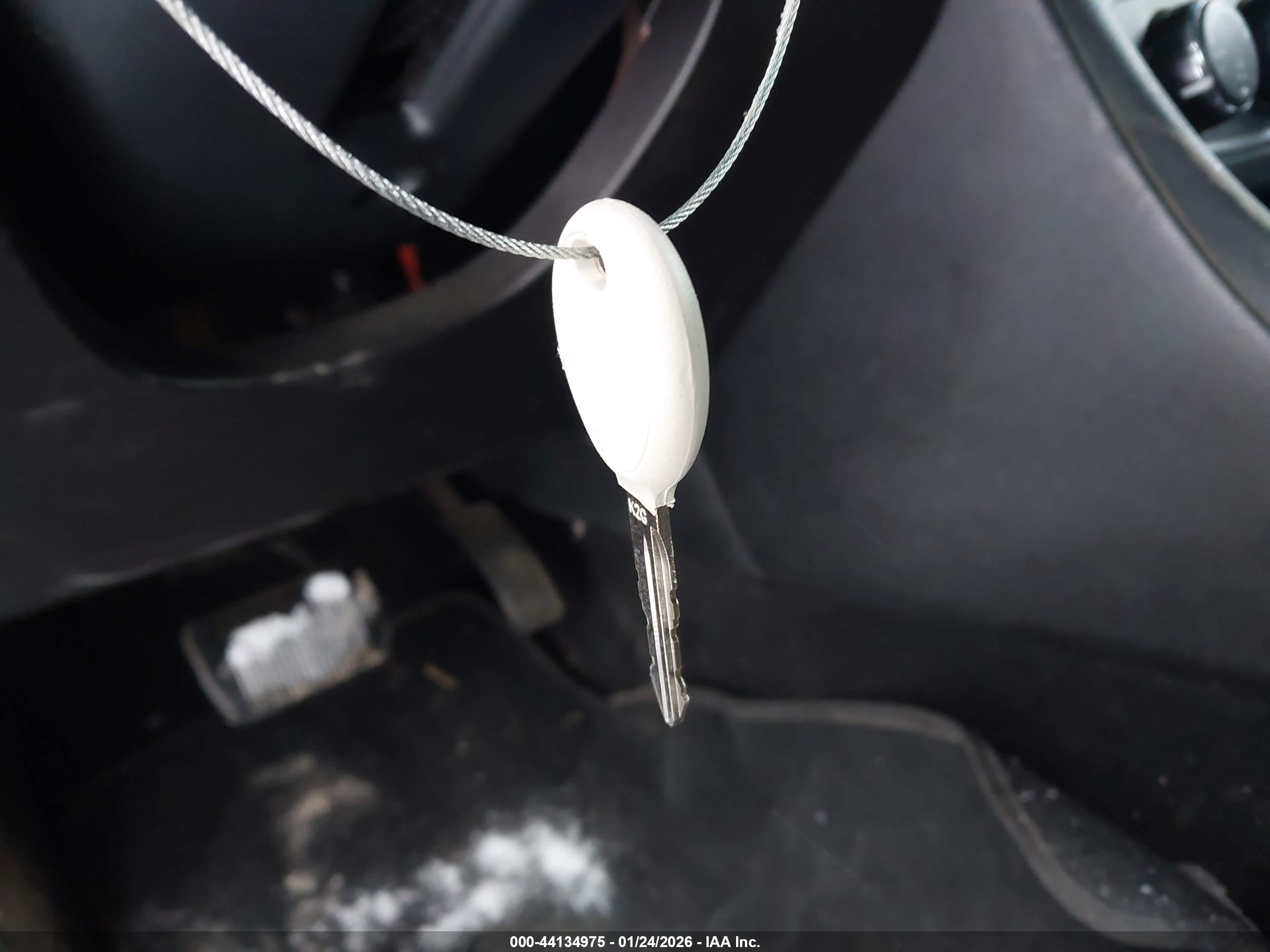 DODGE AVENGER image 11