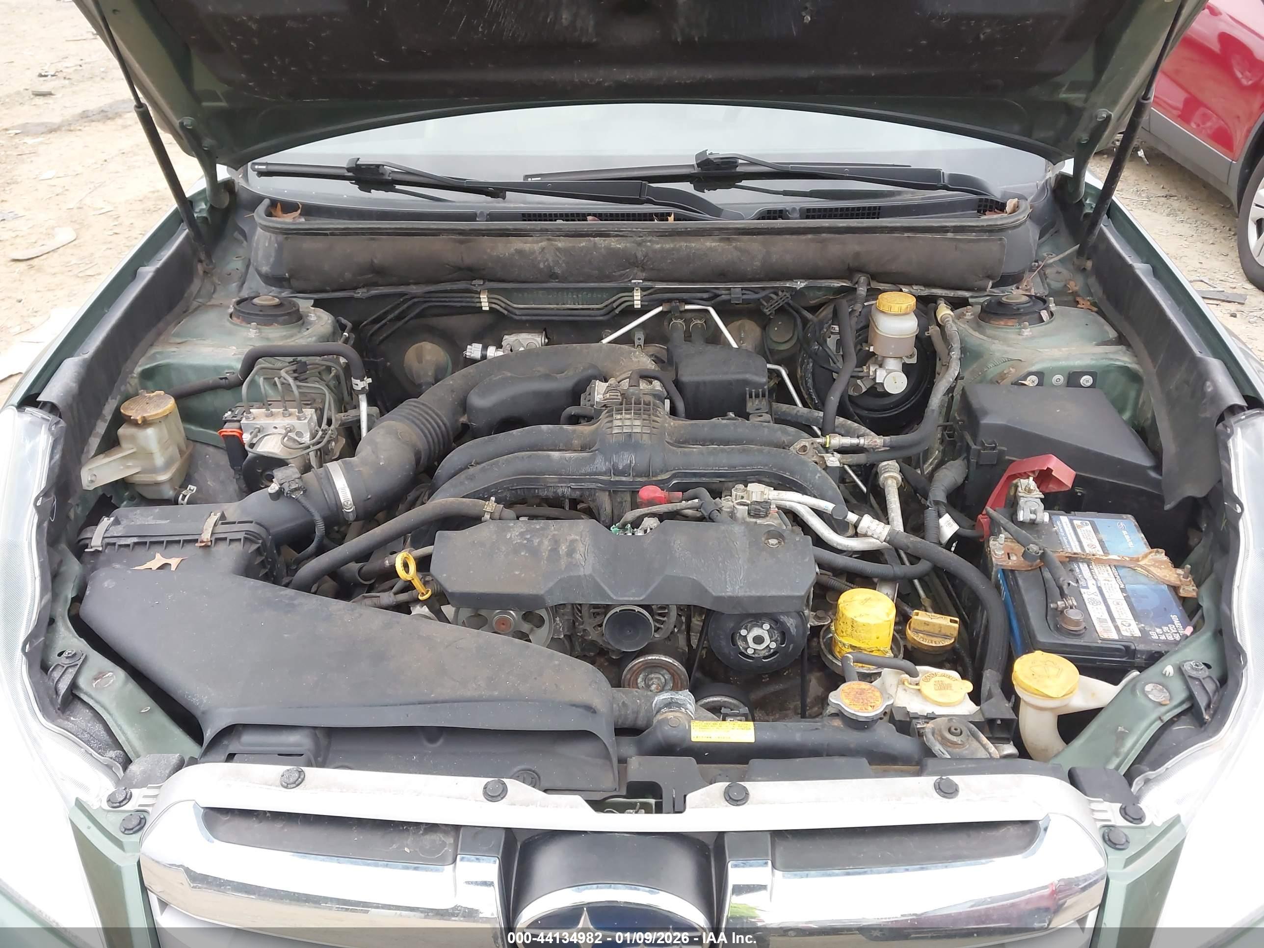 SUBARU OUTBACK image 10
