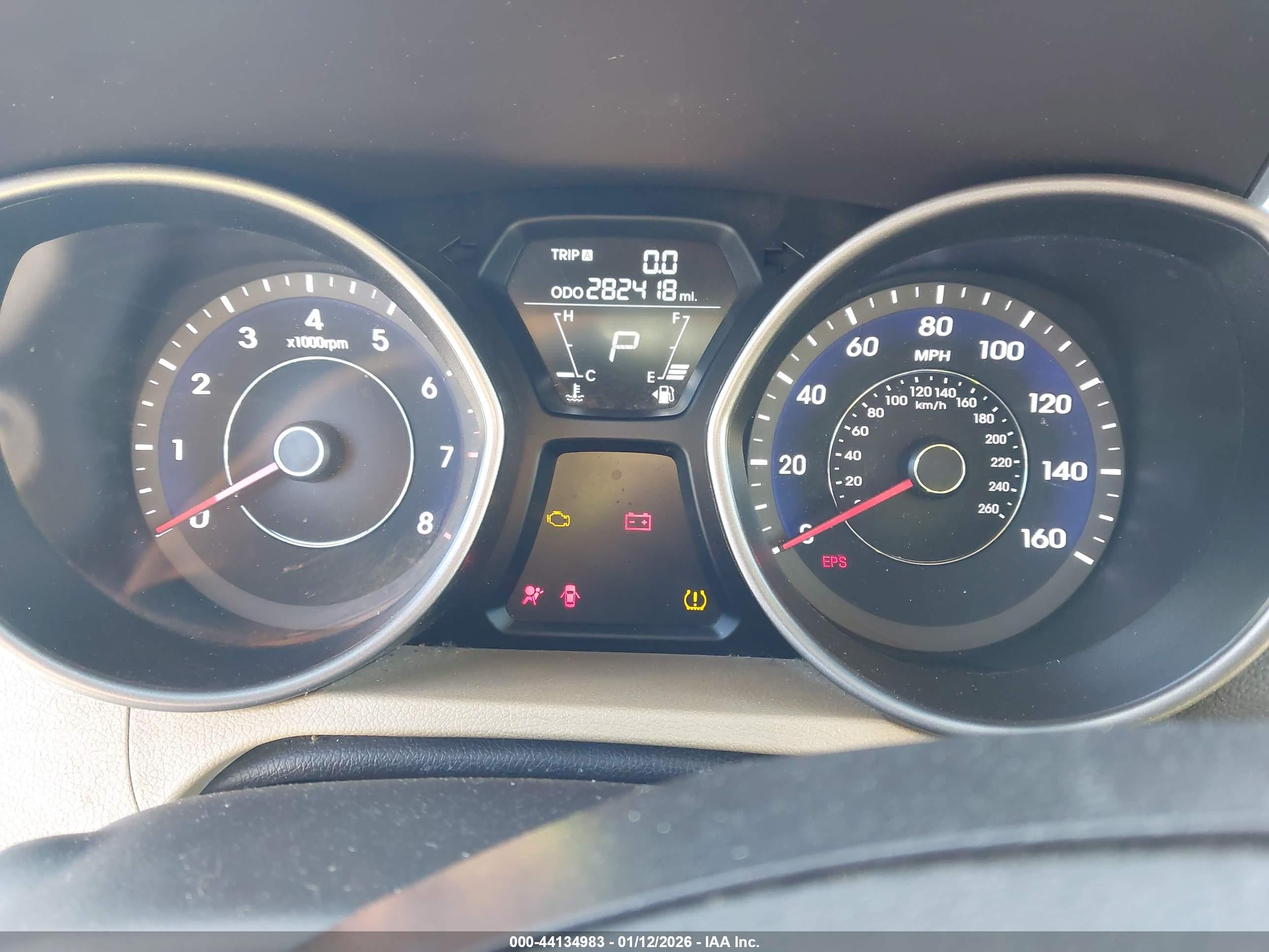 HYUNDAI ELANTRA image 7