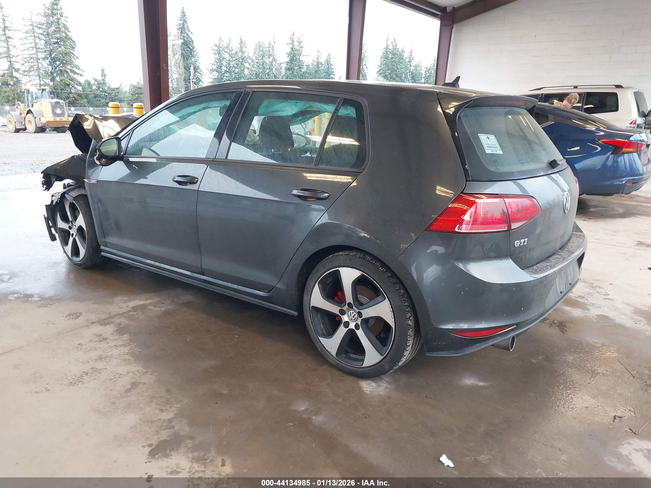 VOLKSWAGEN GOLF image 3