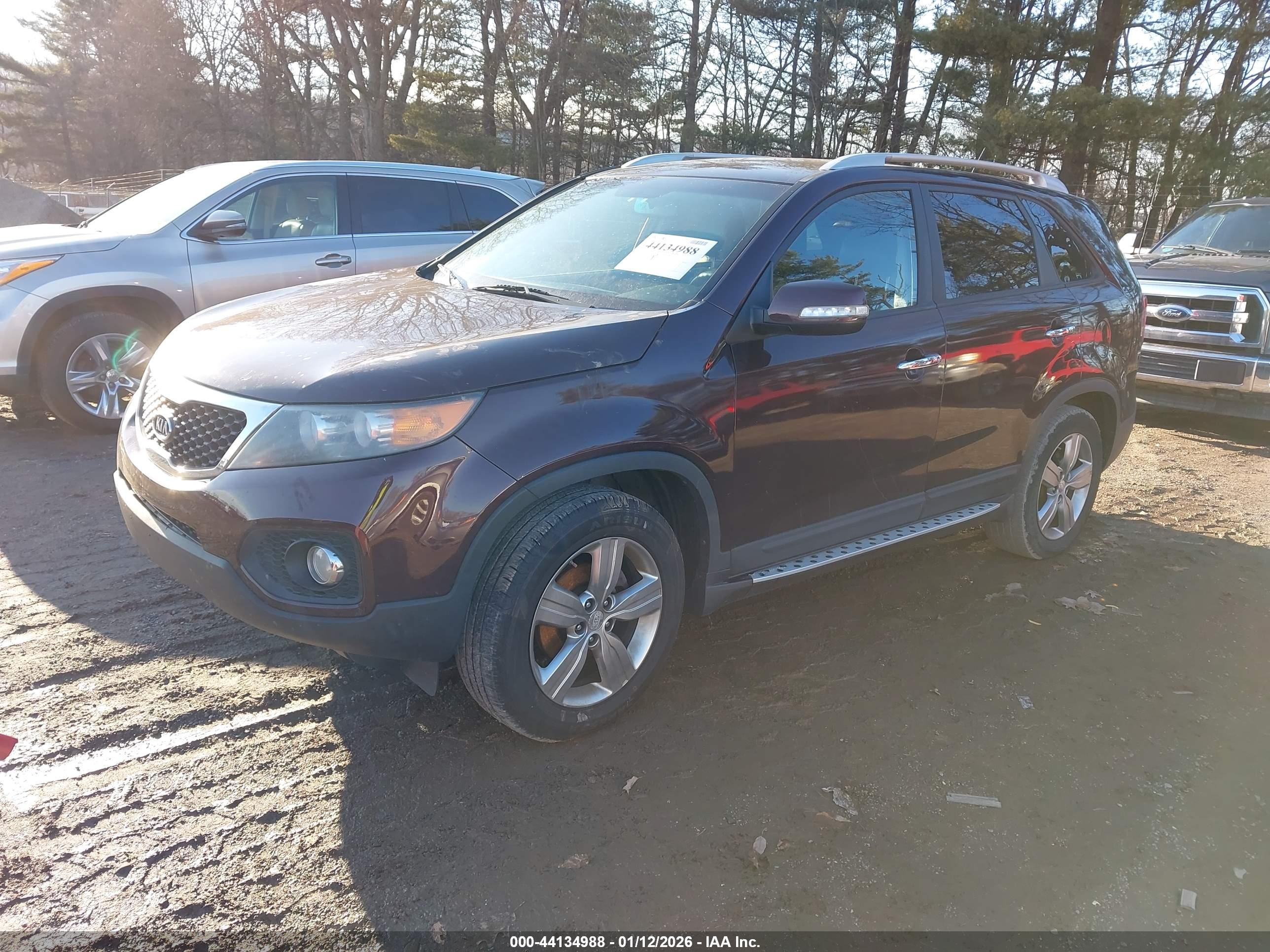 KIA SORENTO image 2