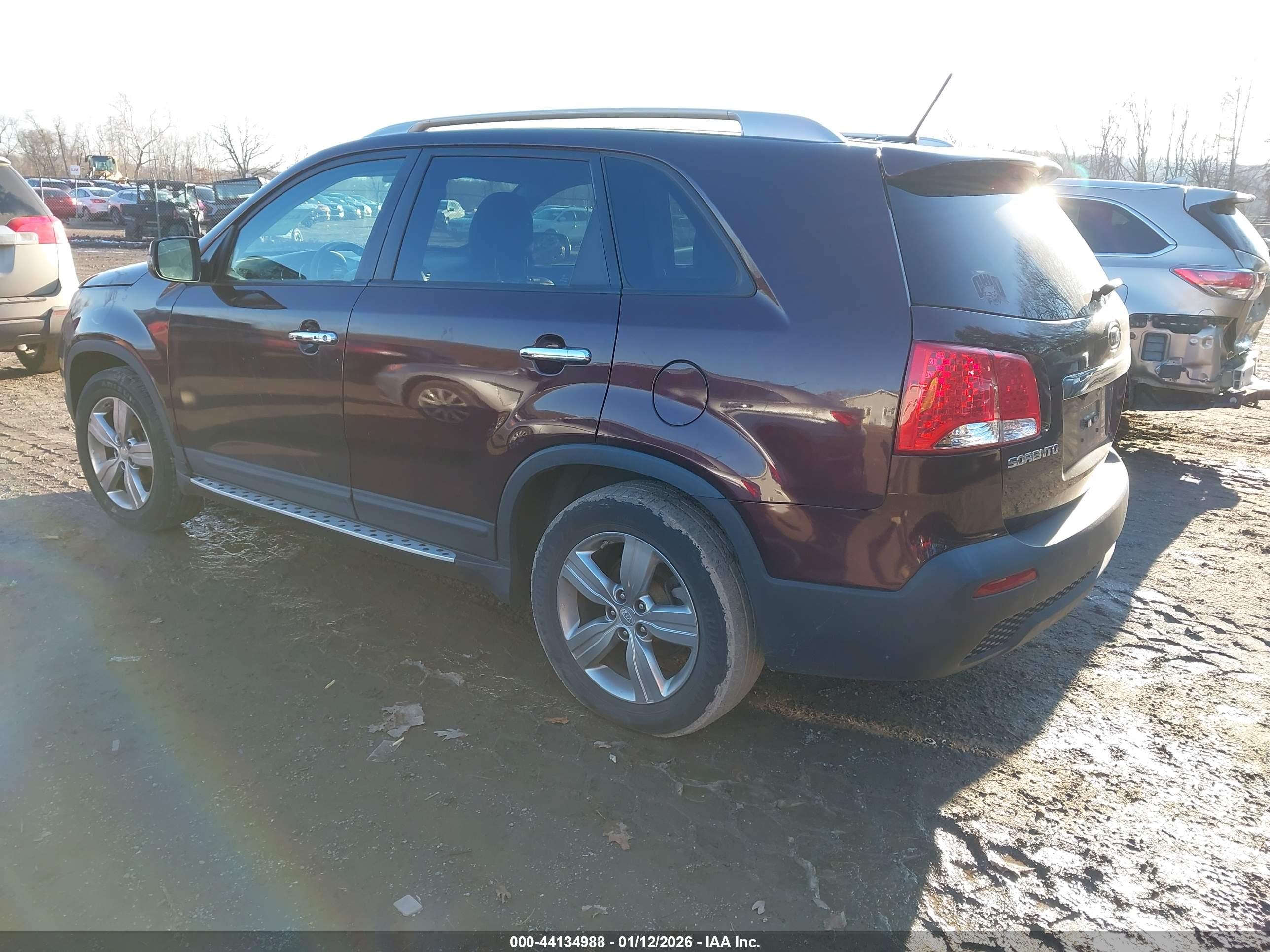 KIA SORENTO image 3