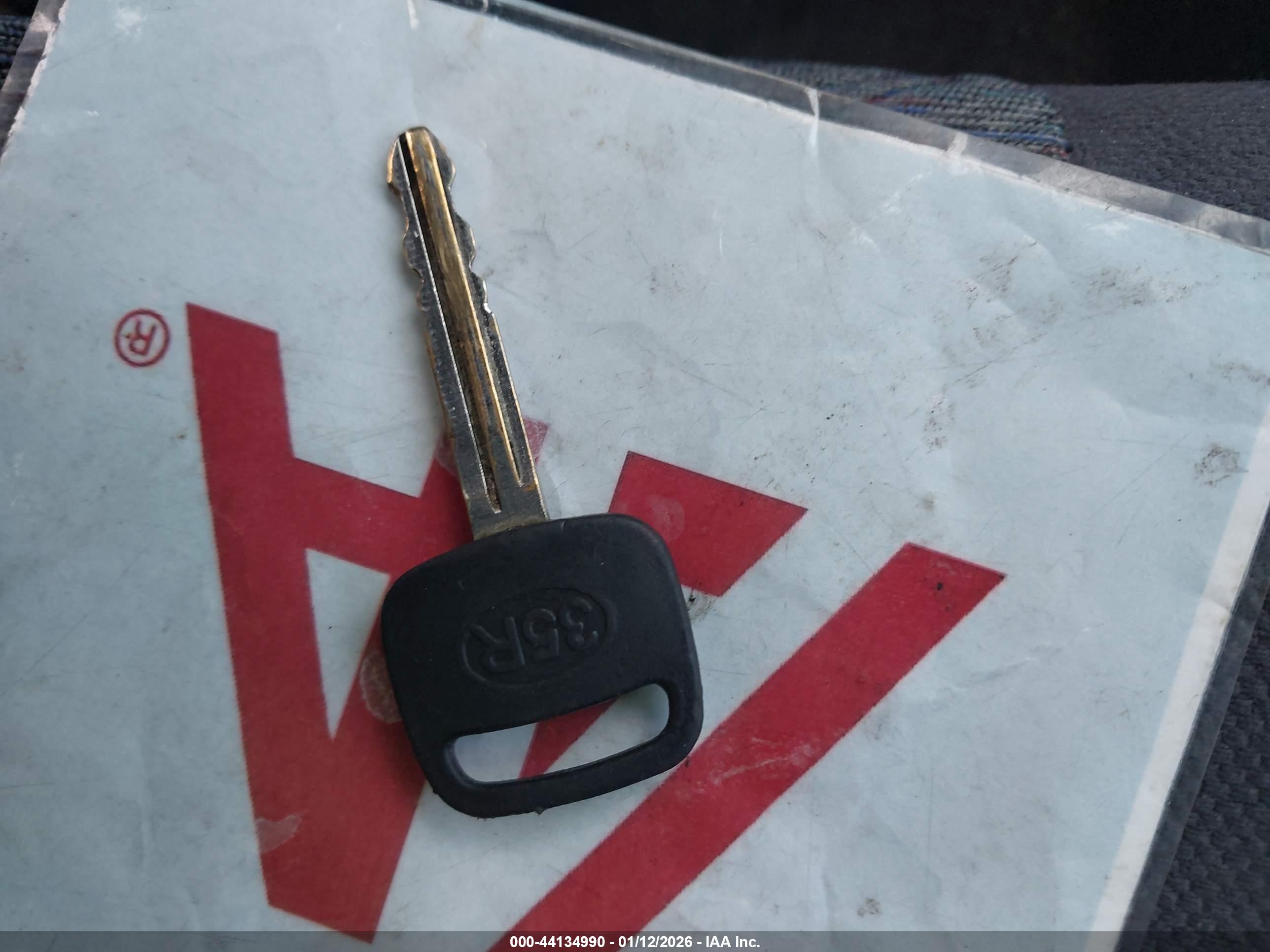 TOYOTA RAV4 image 11