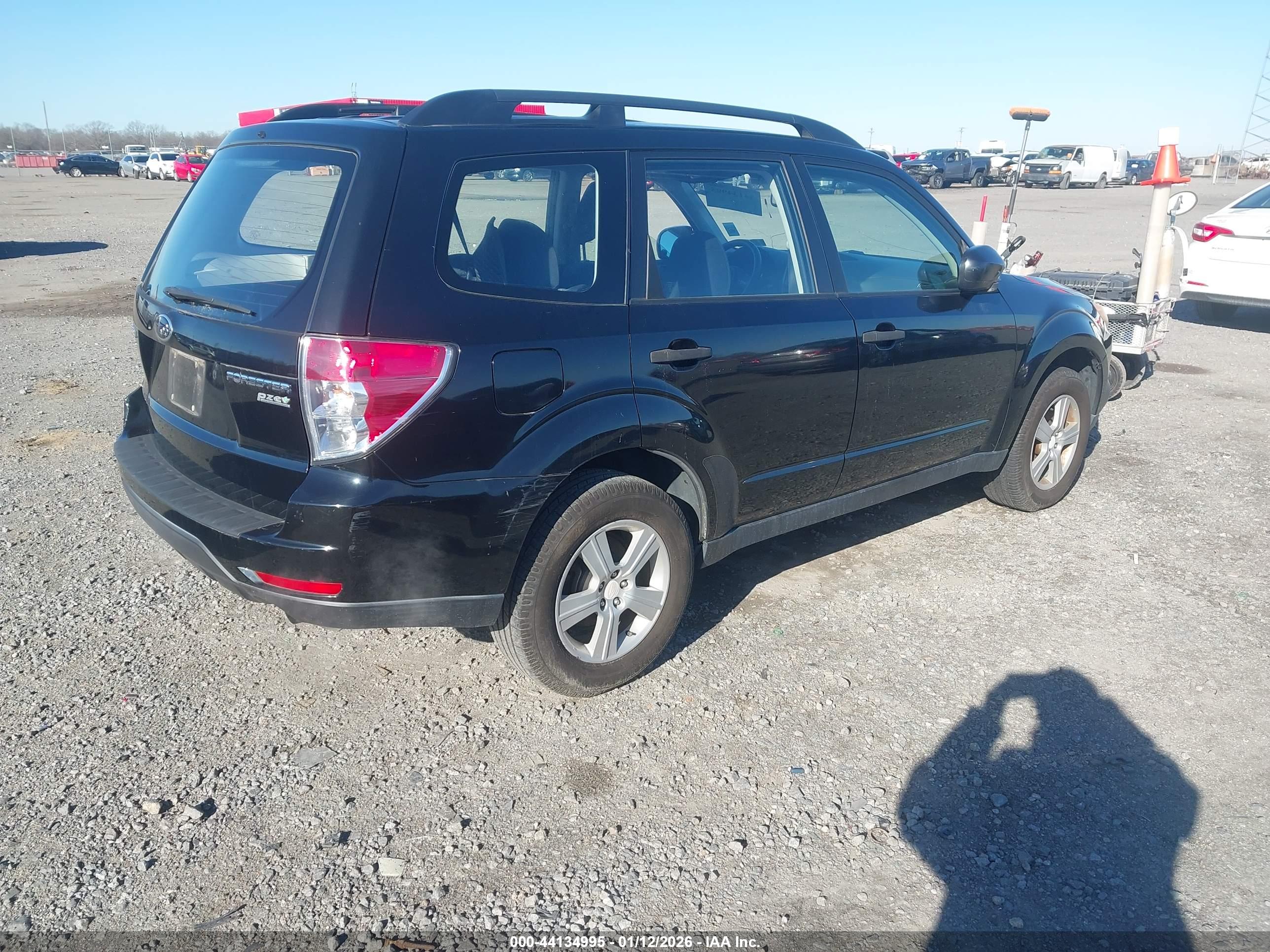 SUBARU FORESTER image 4