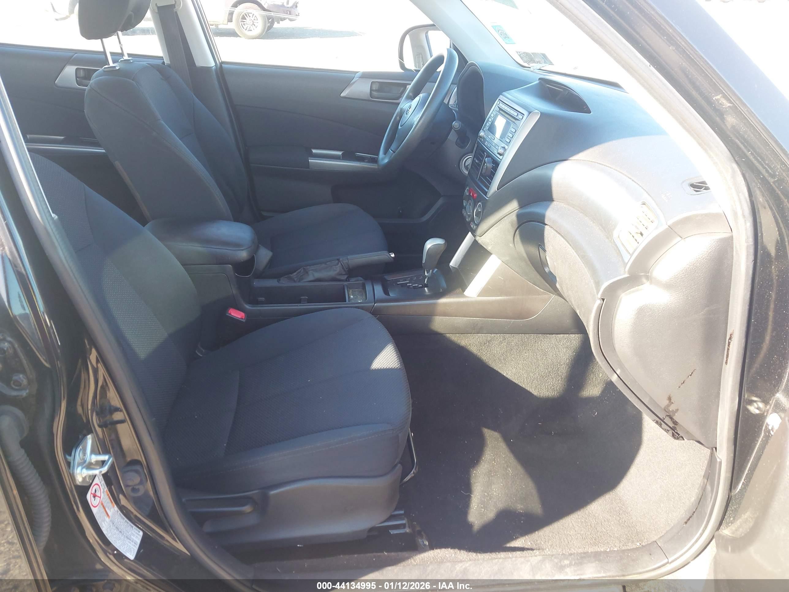 SUBARU FORESTER image 5