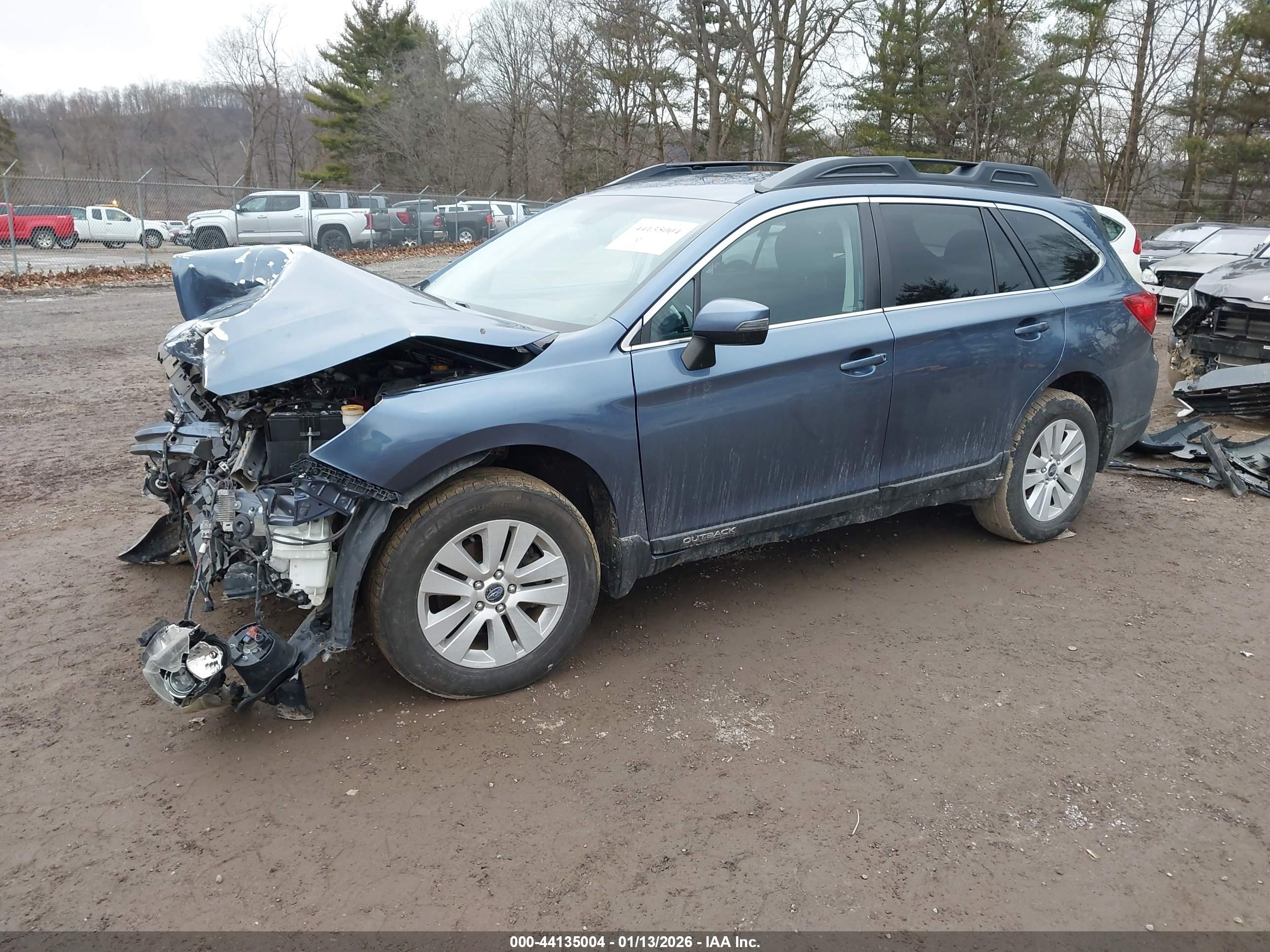 SUBARU OUTBACK image 2
