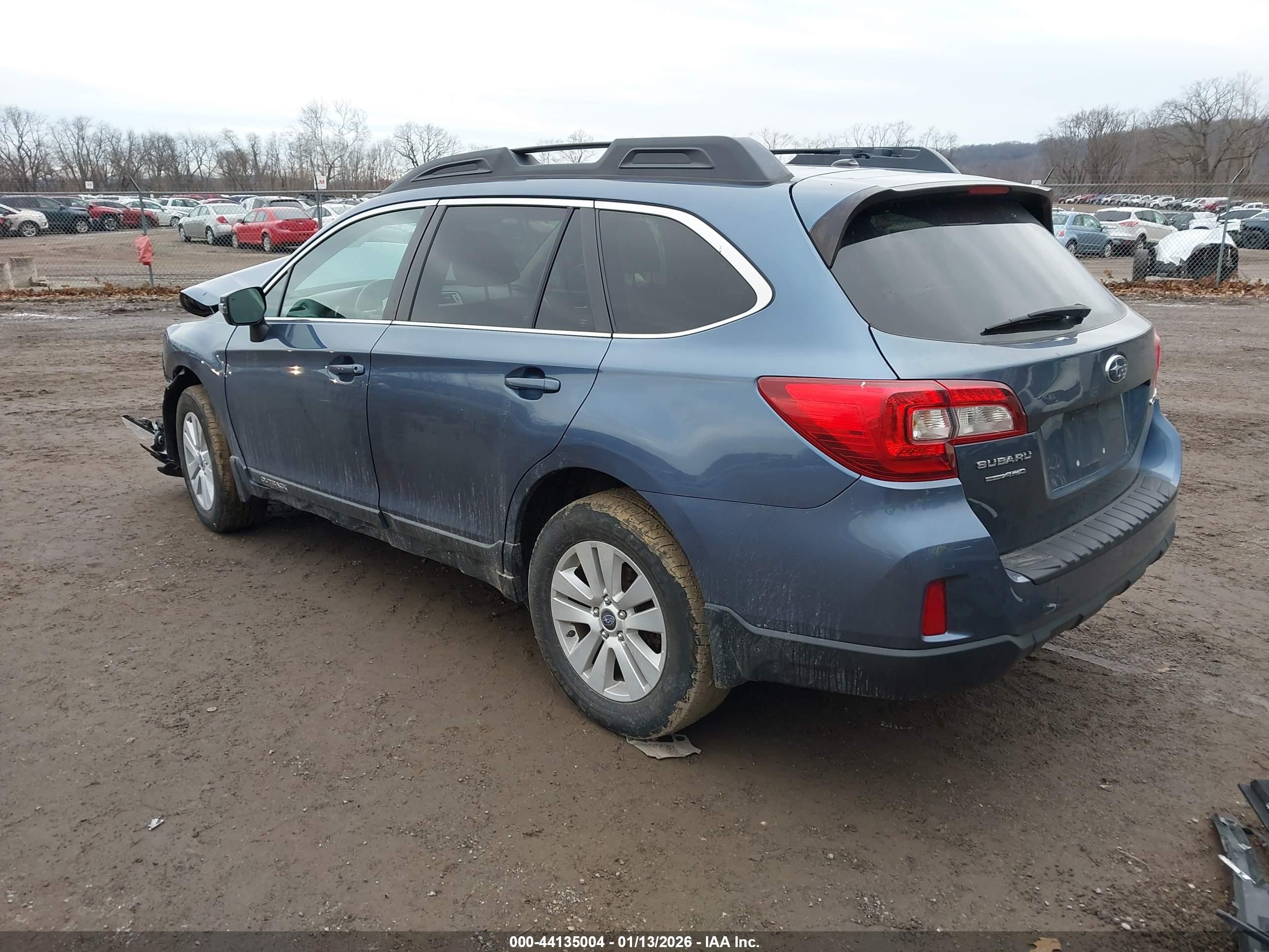 SUBARU OUTBACK image 3