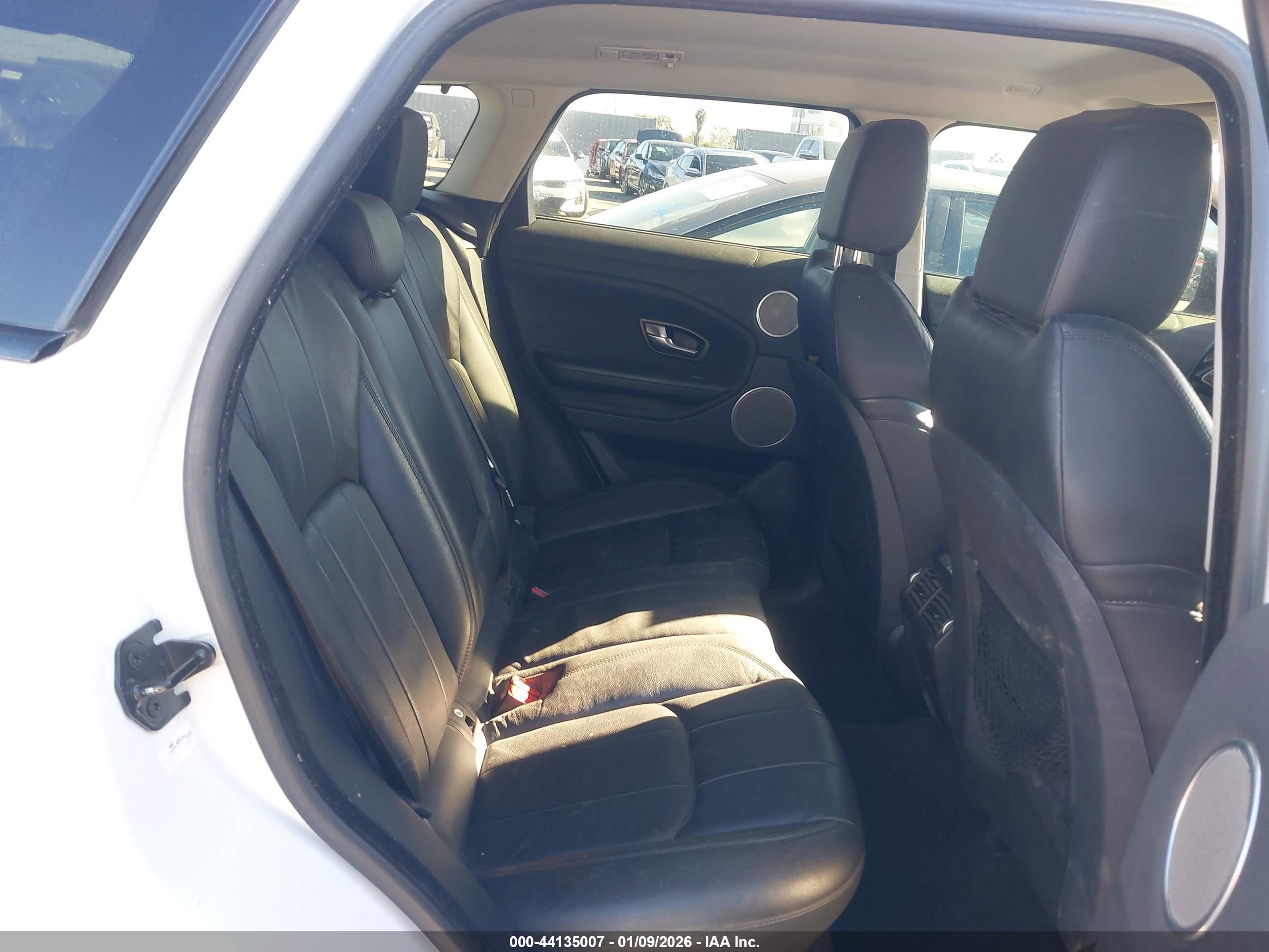 LAND ROVER image 8