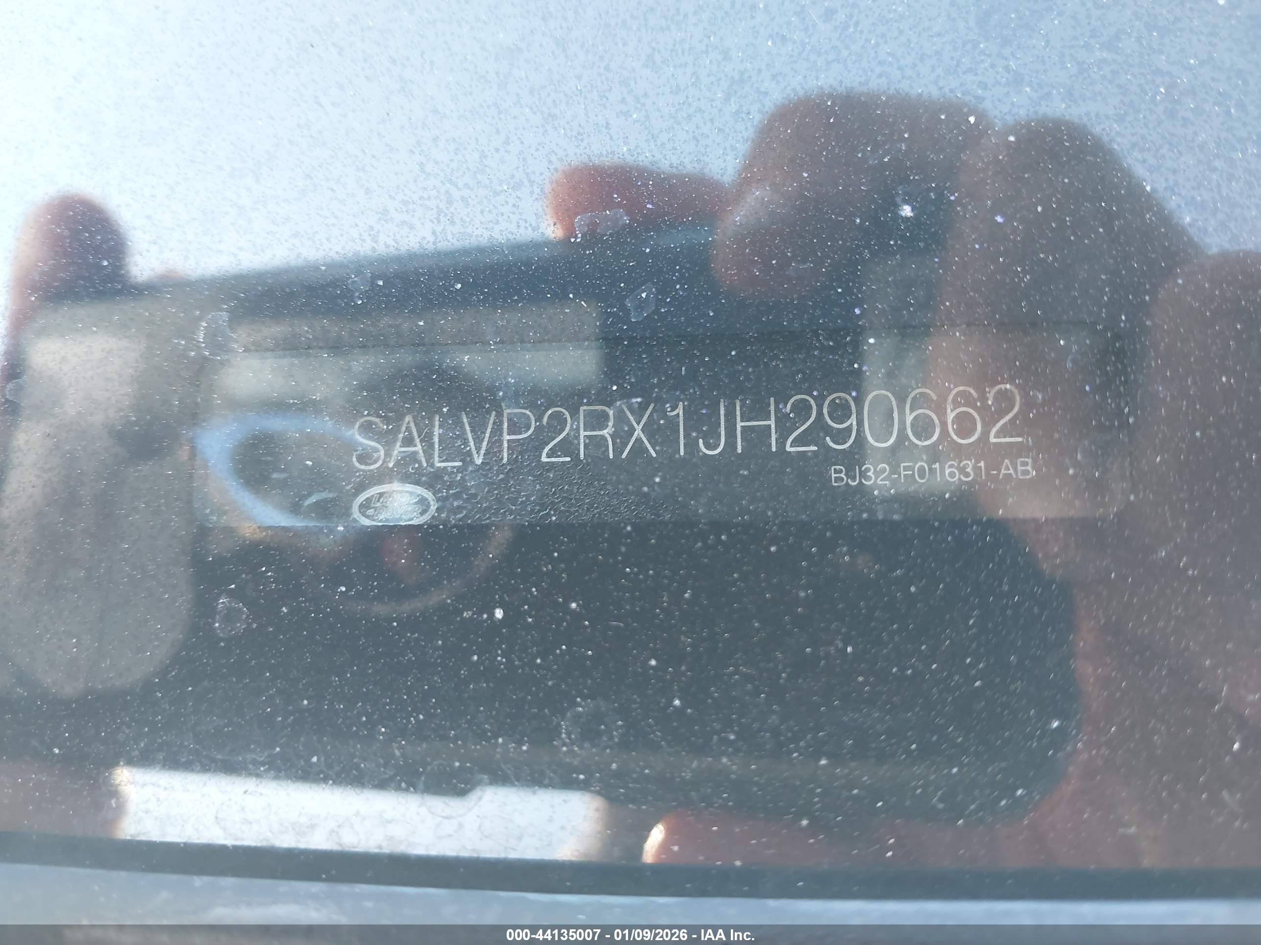 LAND ROVER image 9