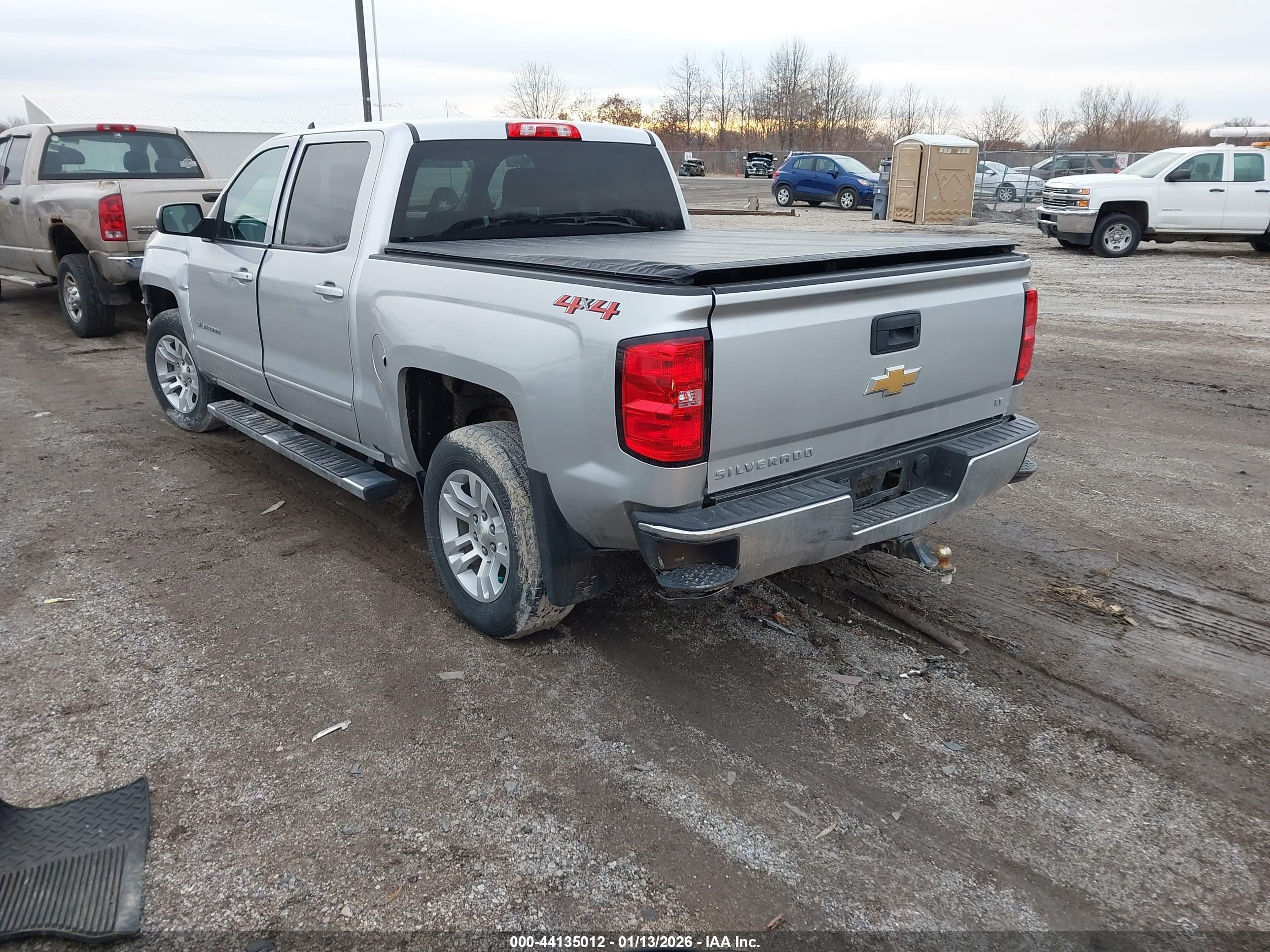 CHEVROLET SILVERADO image 3