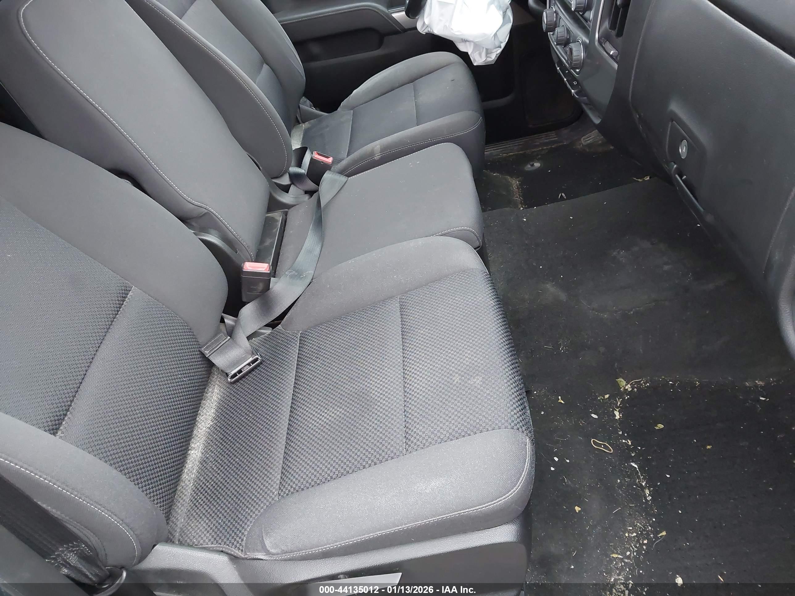 CHEVROLET SILVERADO image 5