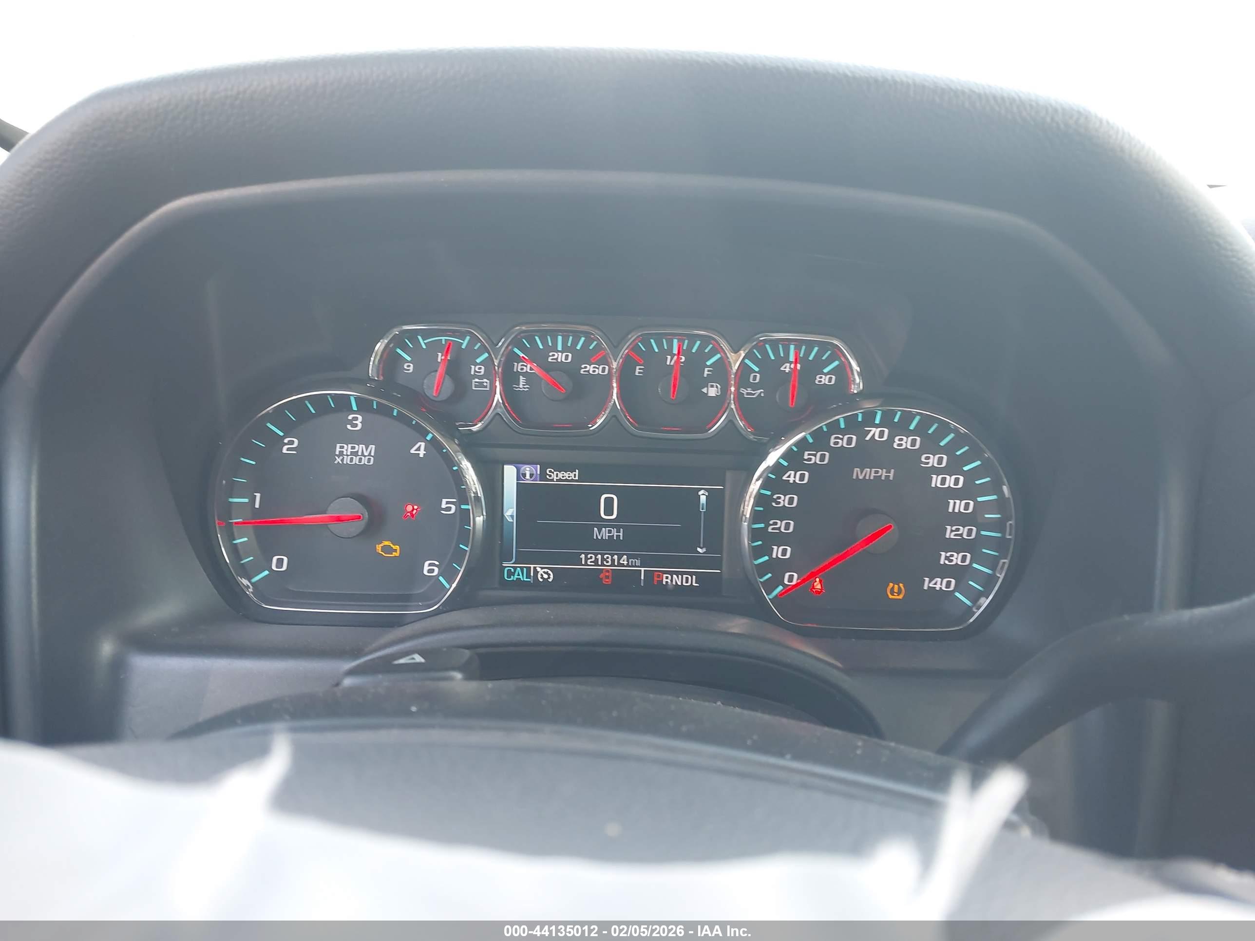 CHEVROLET SILVERADO image 7