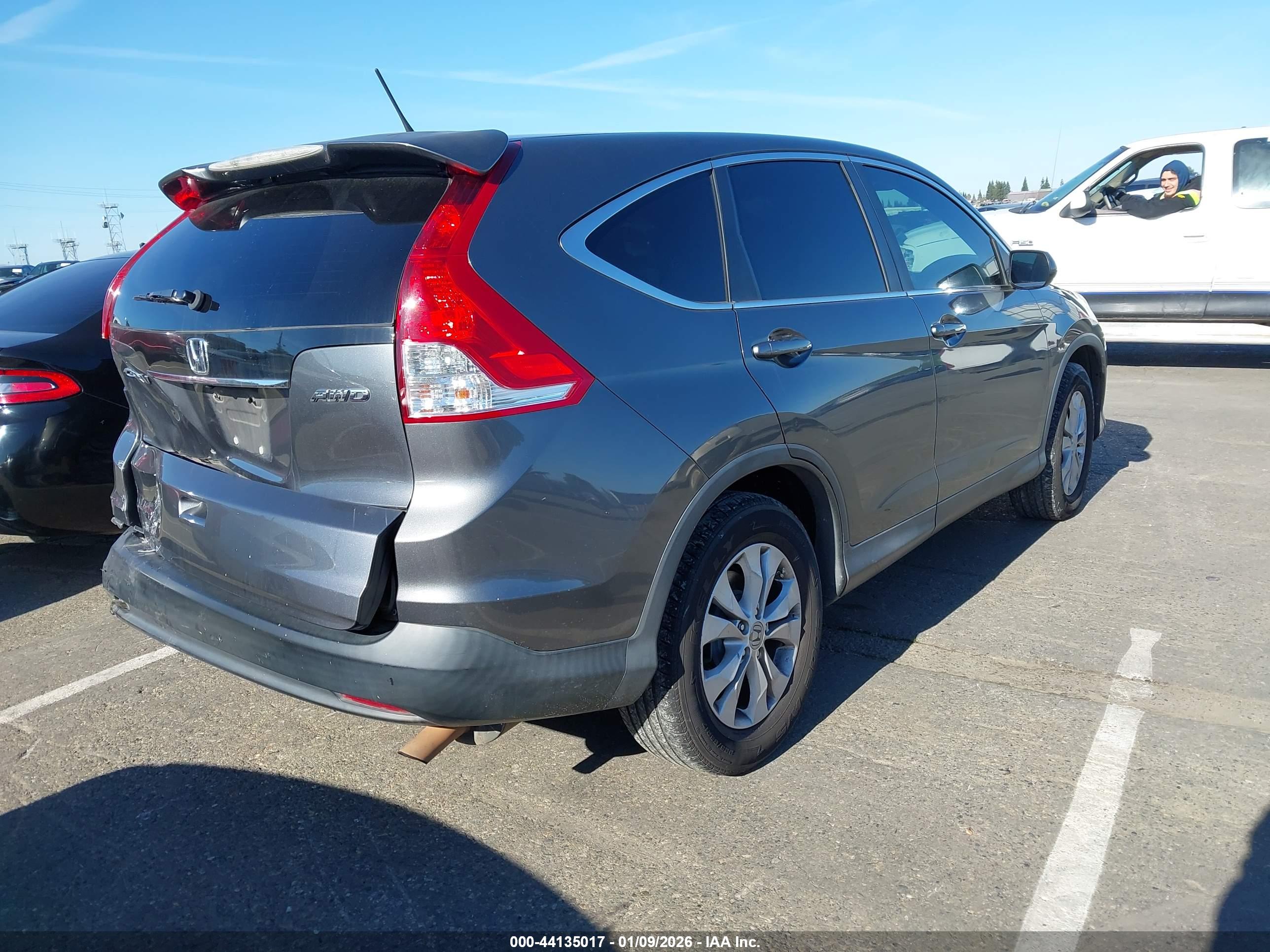 HONDA CR-V image 4