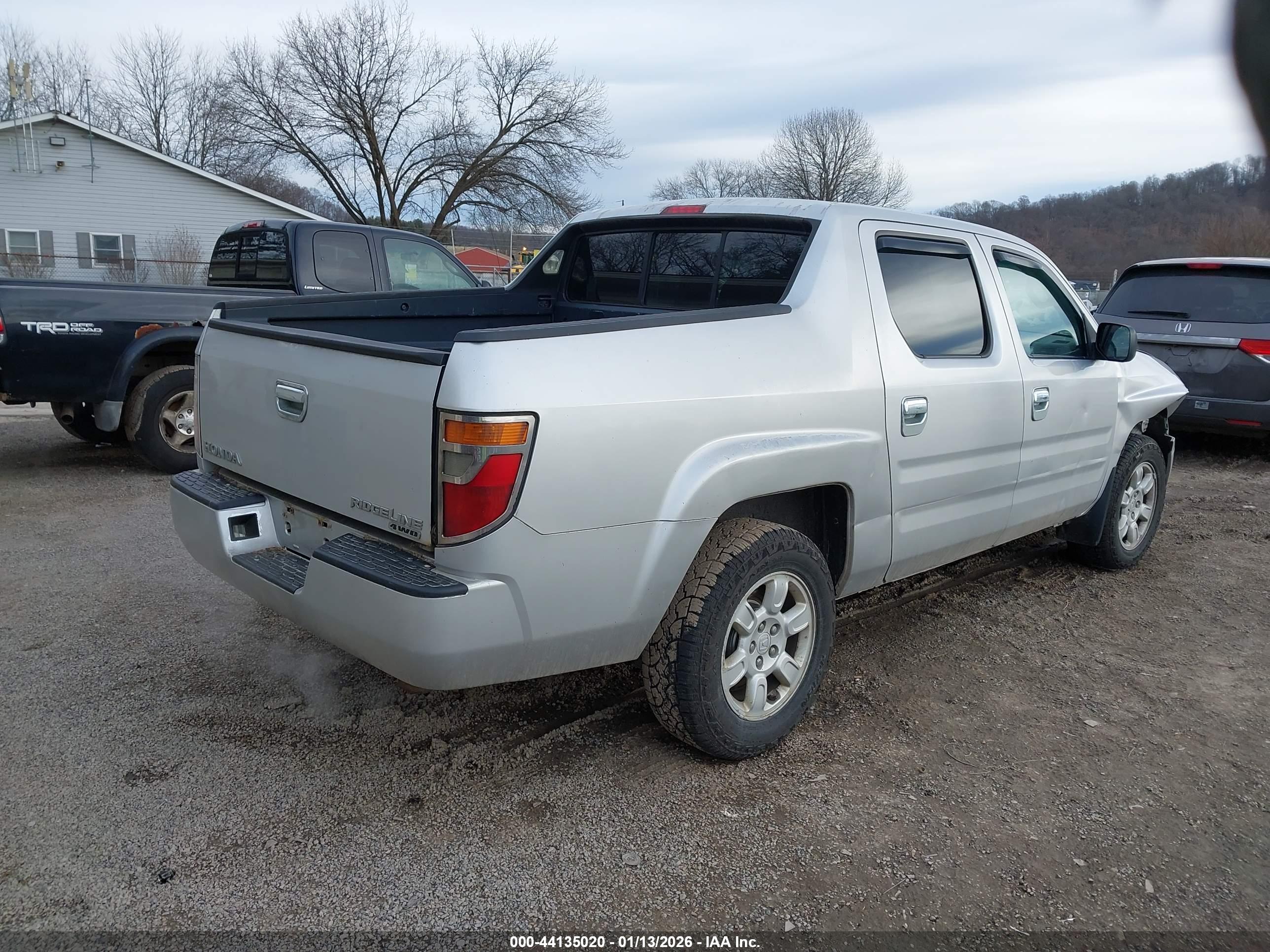 HONDA RIDGELINE image 4