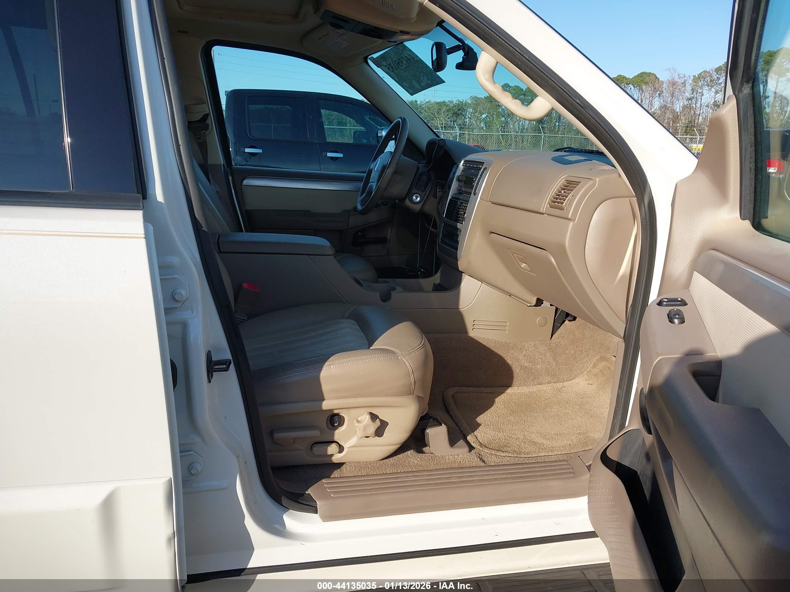 MERCURY MOUNTAINEER image 5