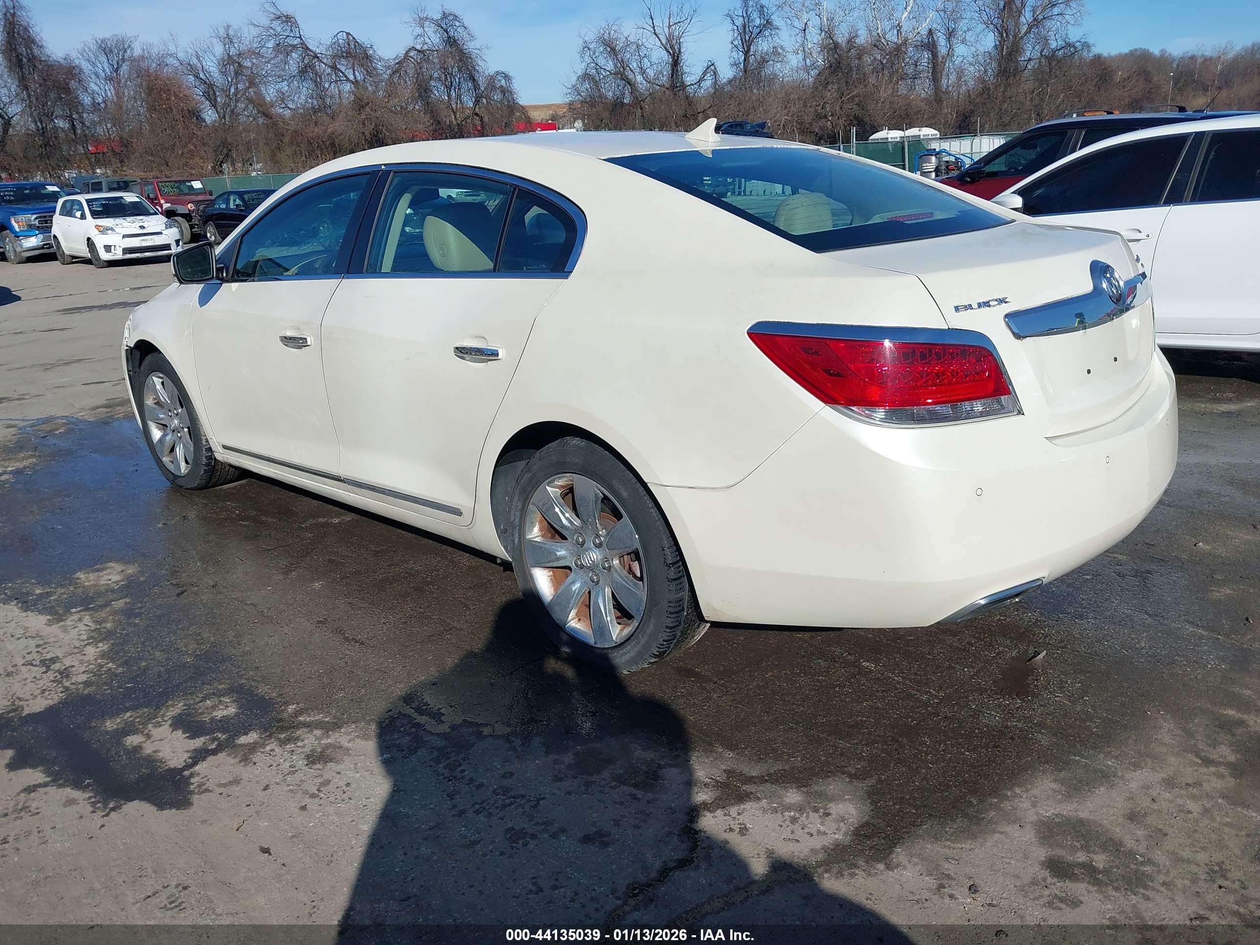 BUICK LACROSSE image 3
