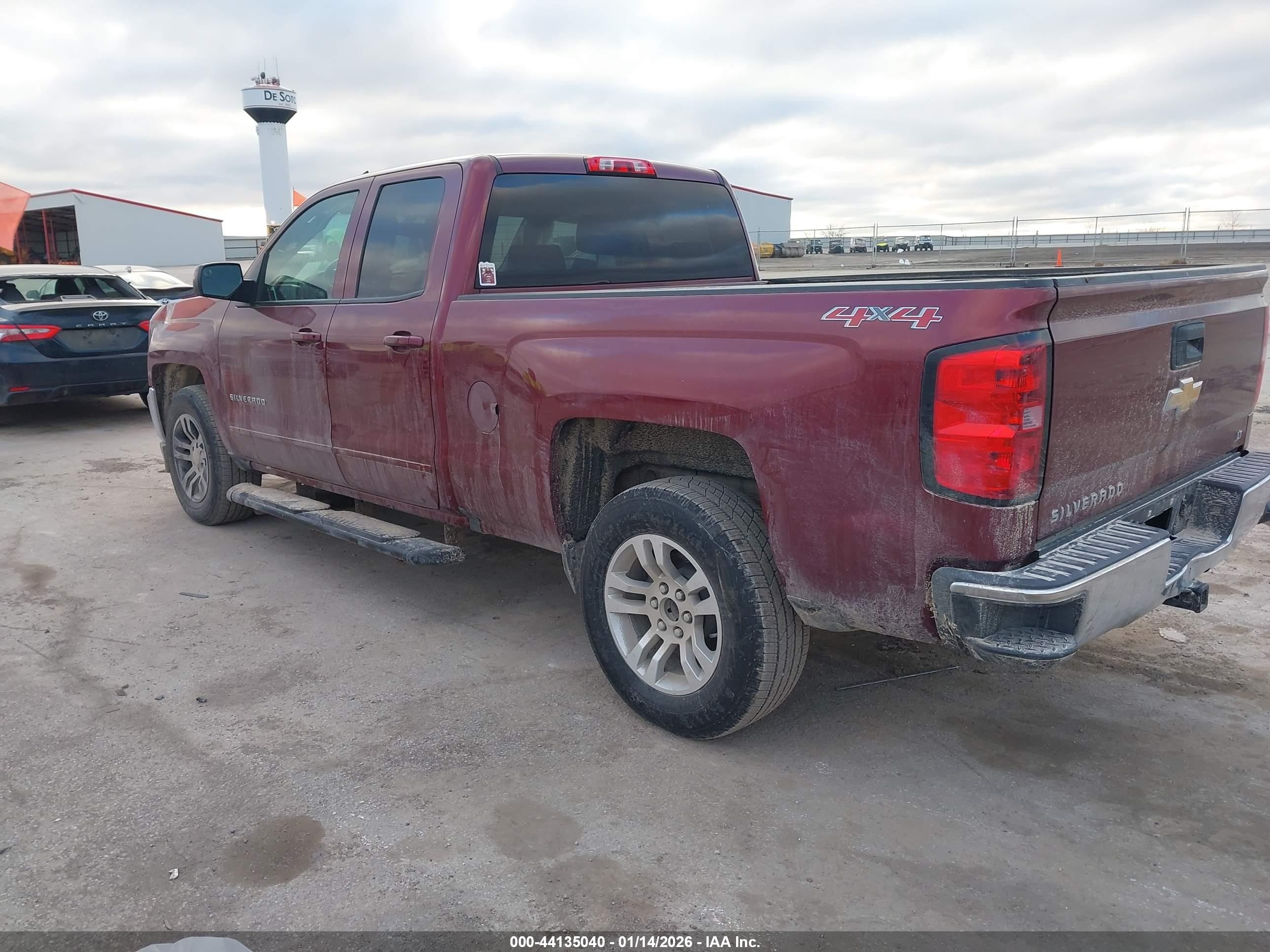 CHEVROLET SILVERADO image 3