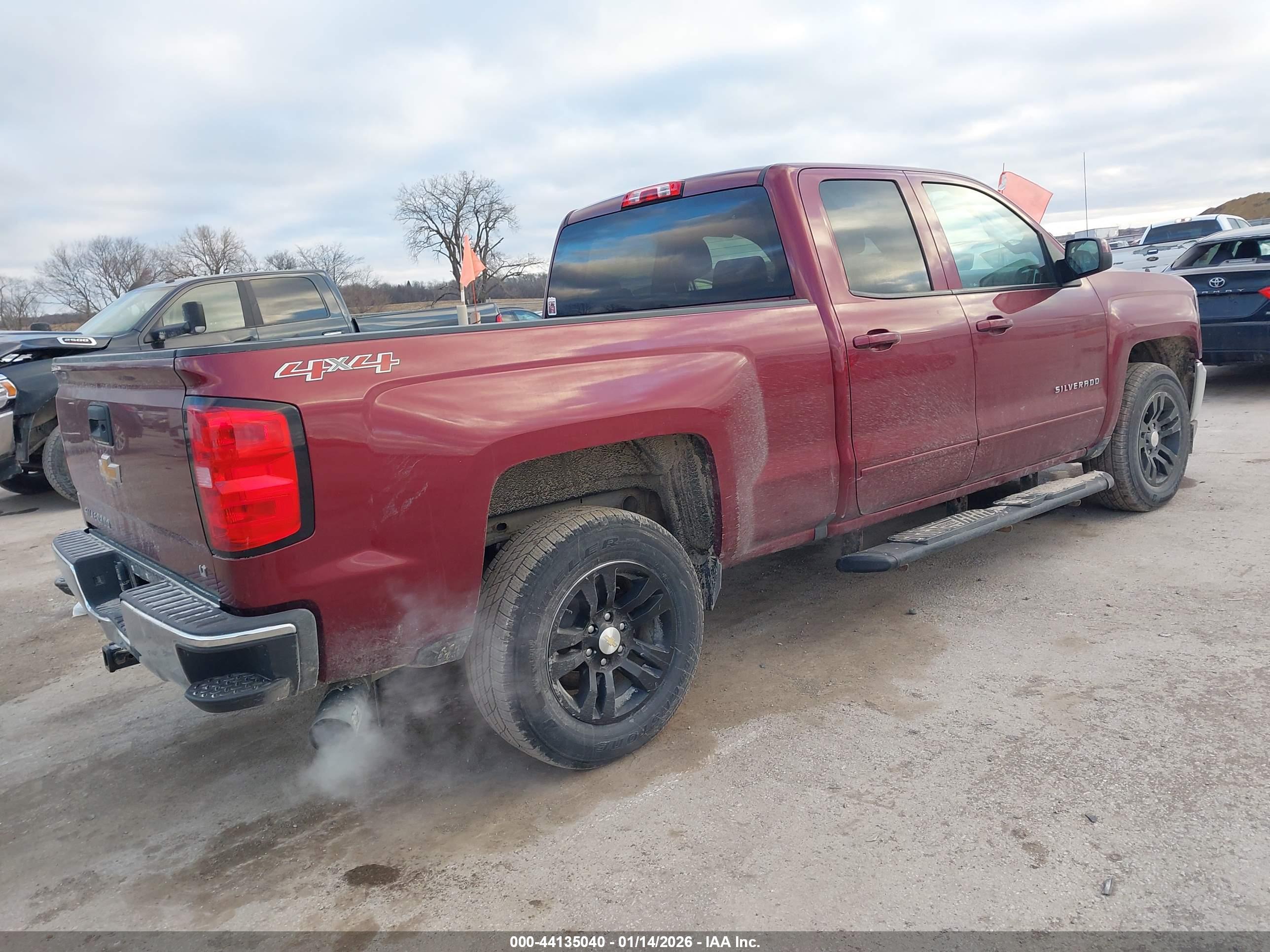 CHEVROLET SILVERADO image 4