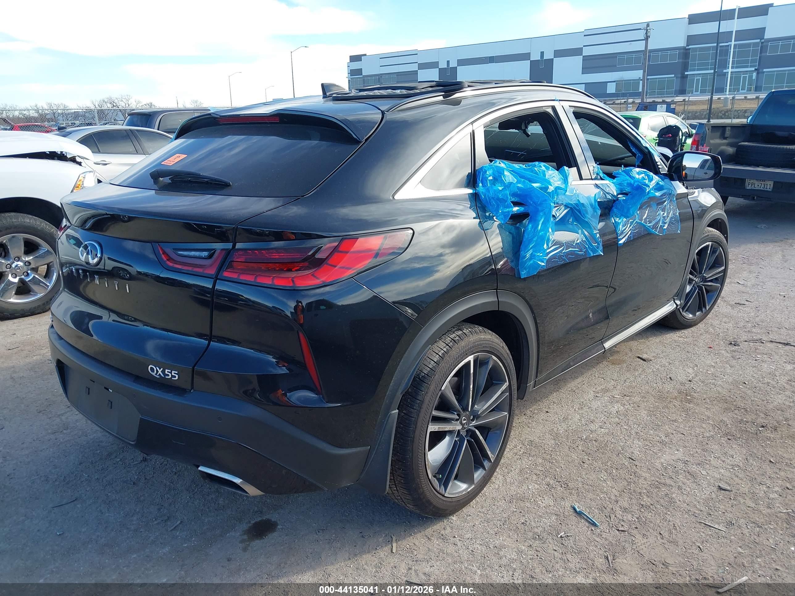 INFINITI QX55 image 4