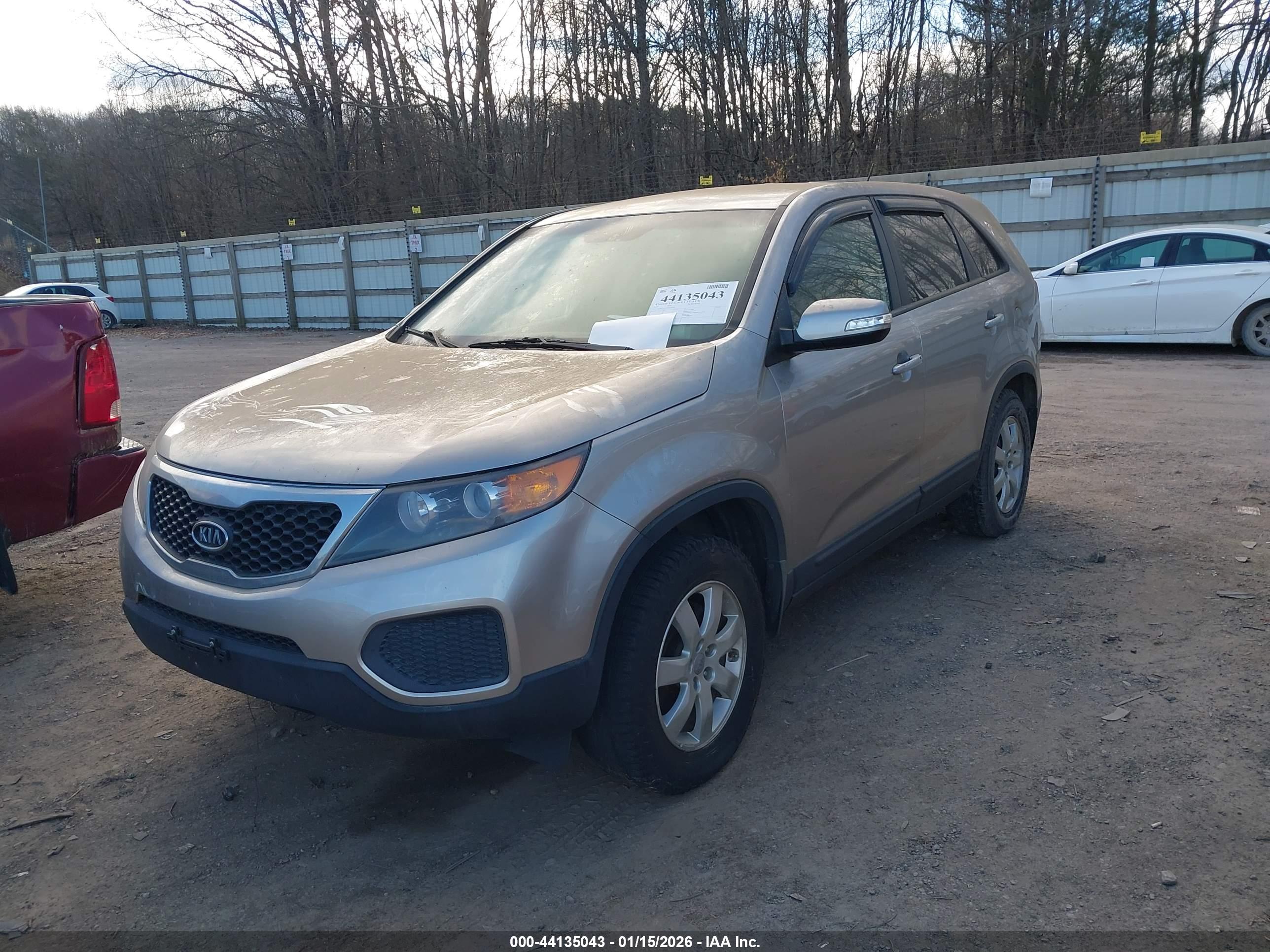 KIA SORENTO image 2