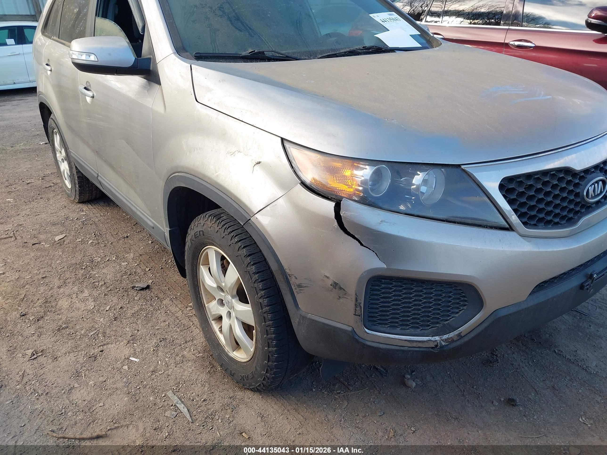 KIA SORENTO image 6