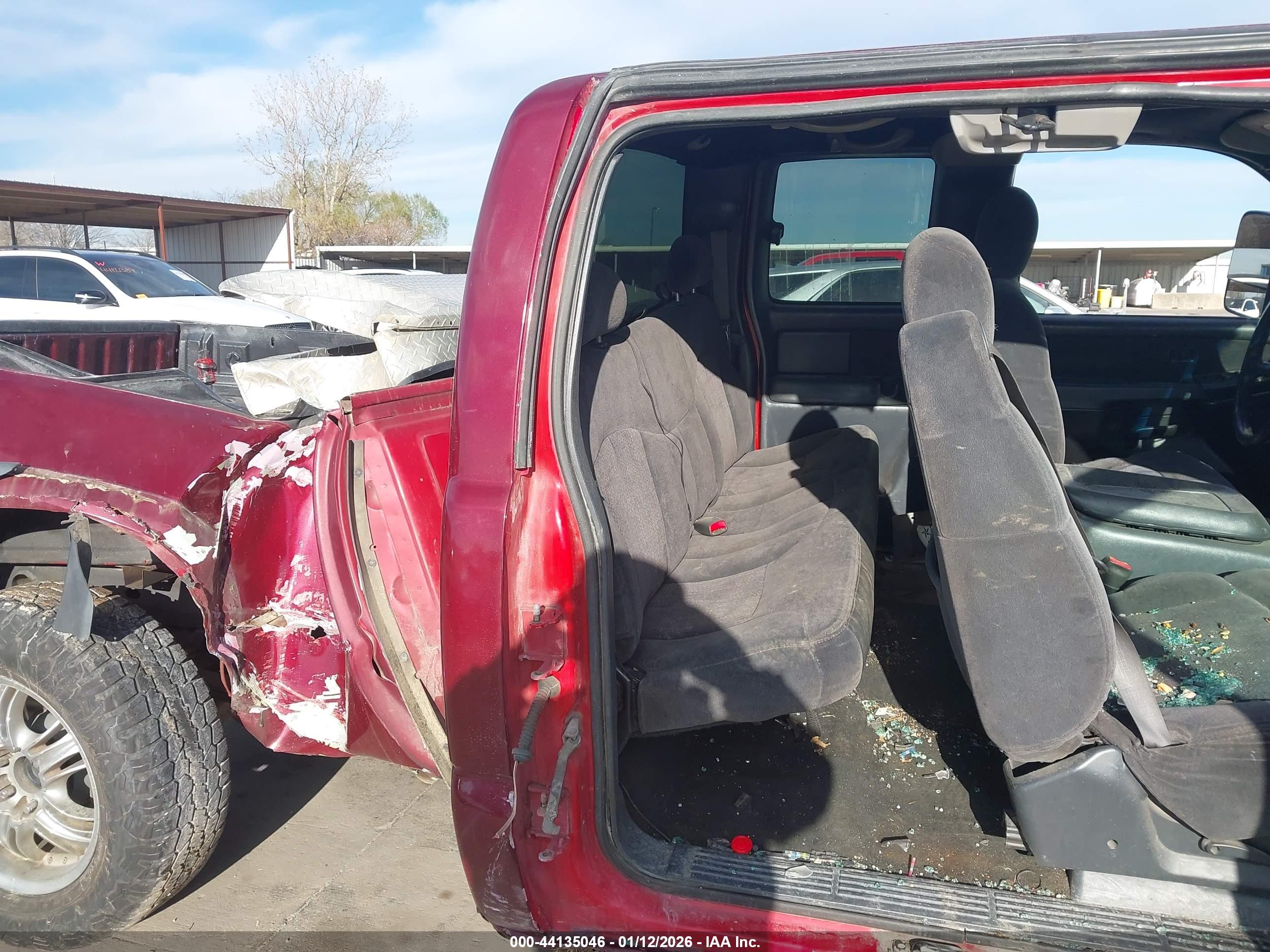CHEVROLET SILVERADO image 8
