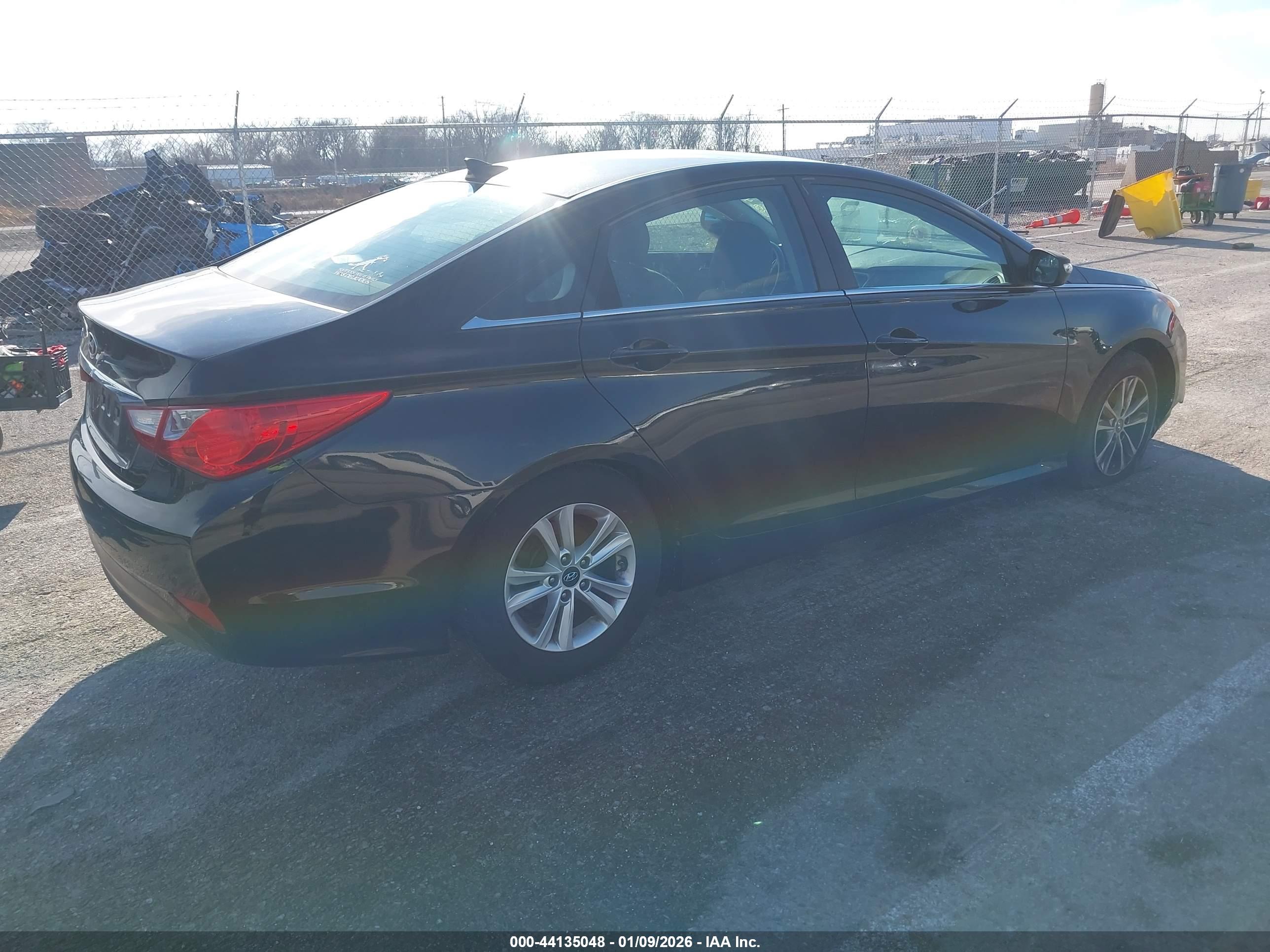 HYUNDAI SONATA image 4