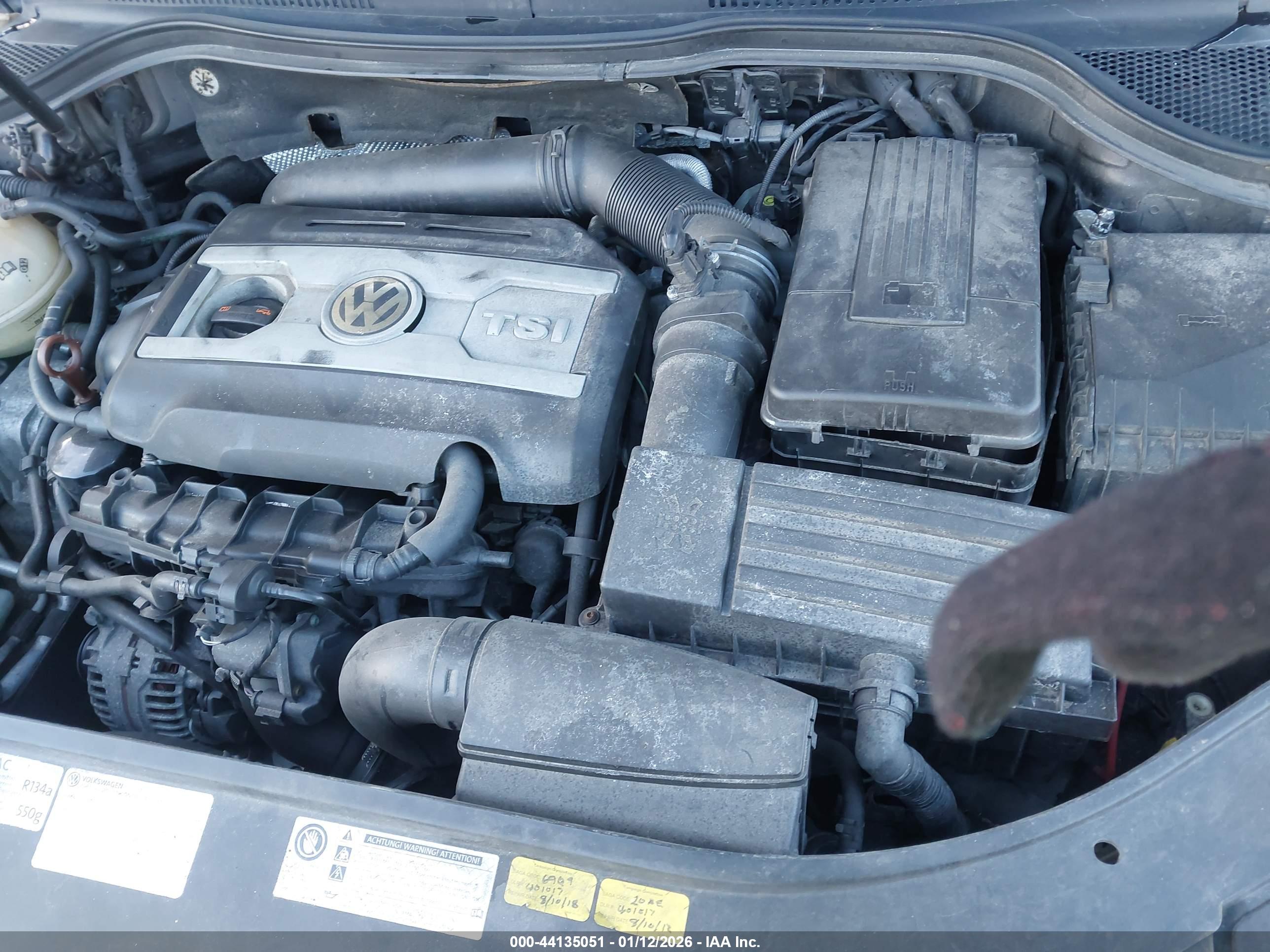 VOLKSWAGEN CC image 10