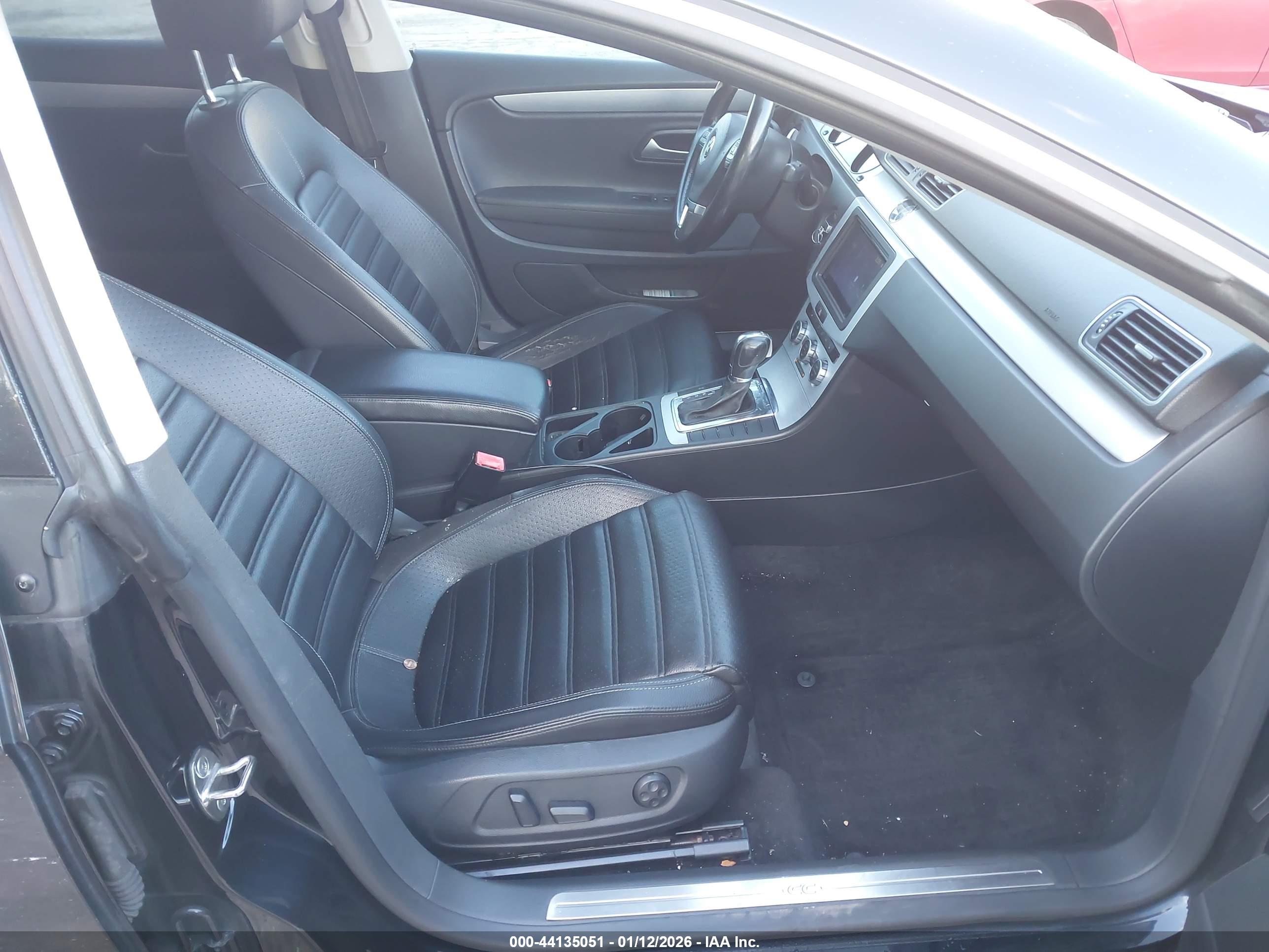 VOLKSWAGEN CC image 5