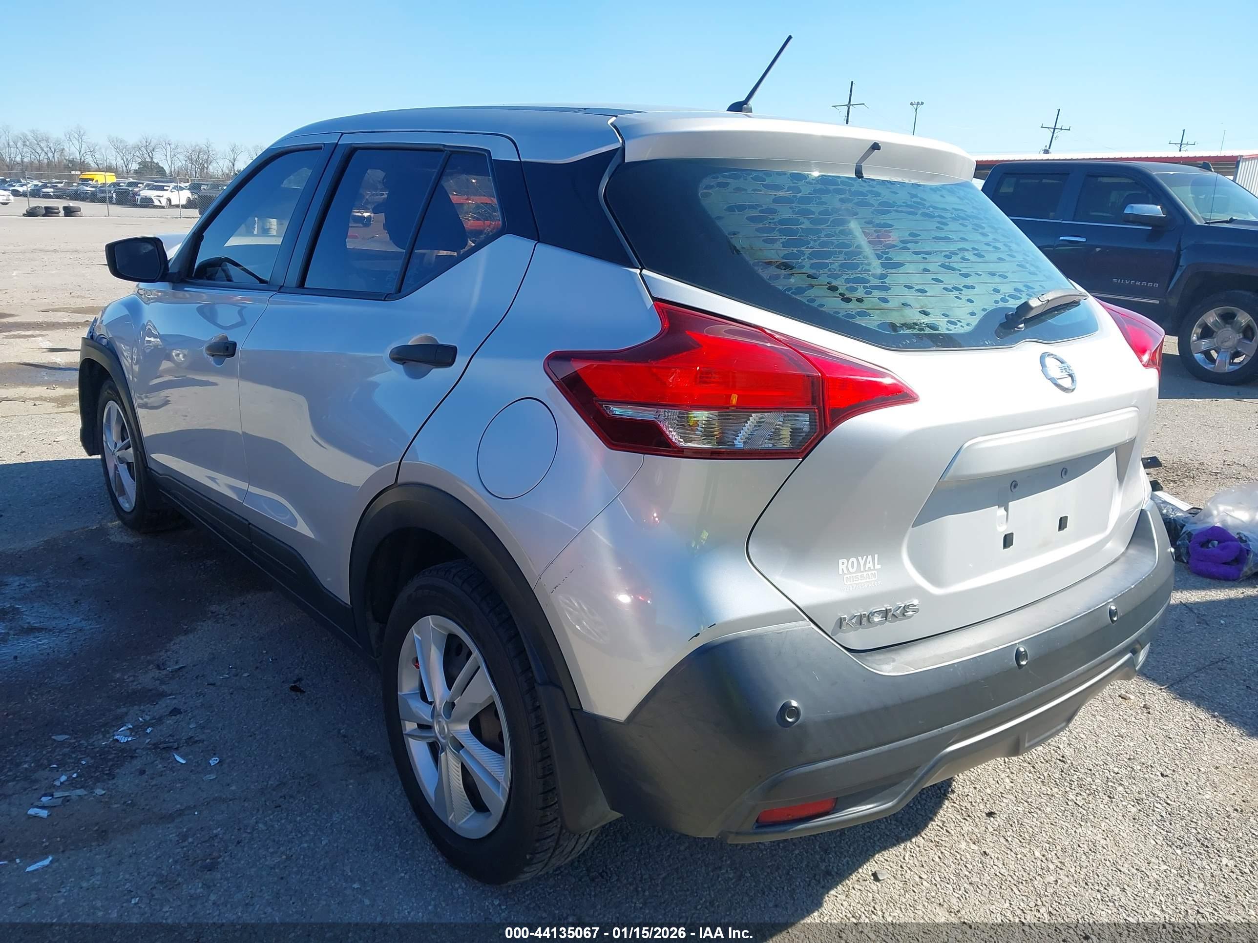 NISSAN KICKS image 3