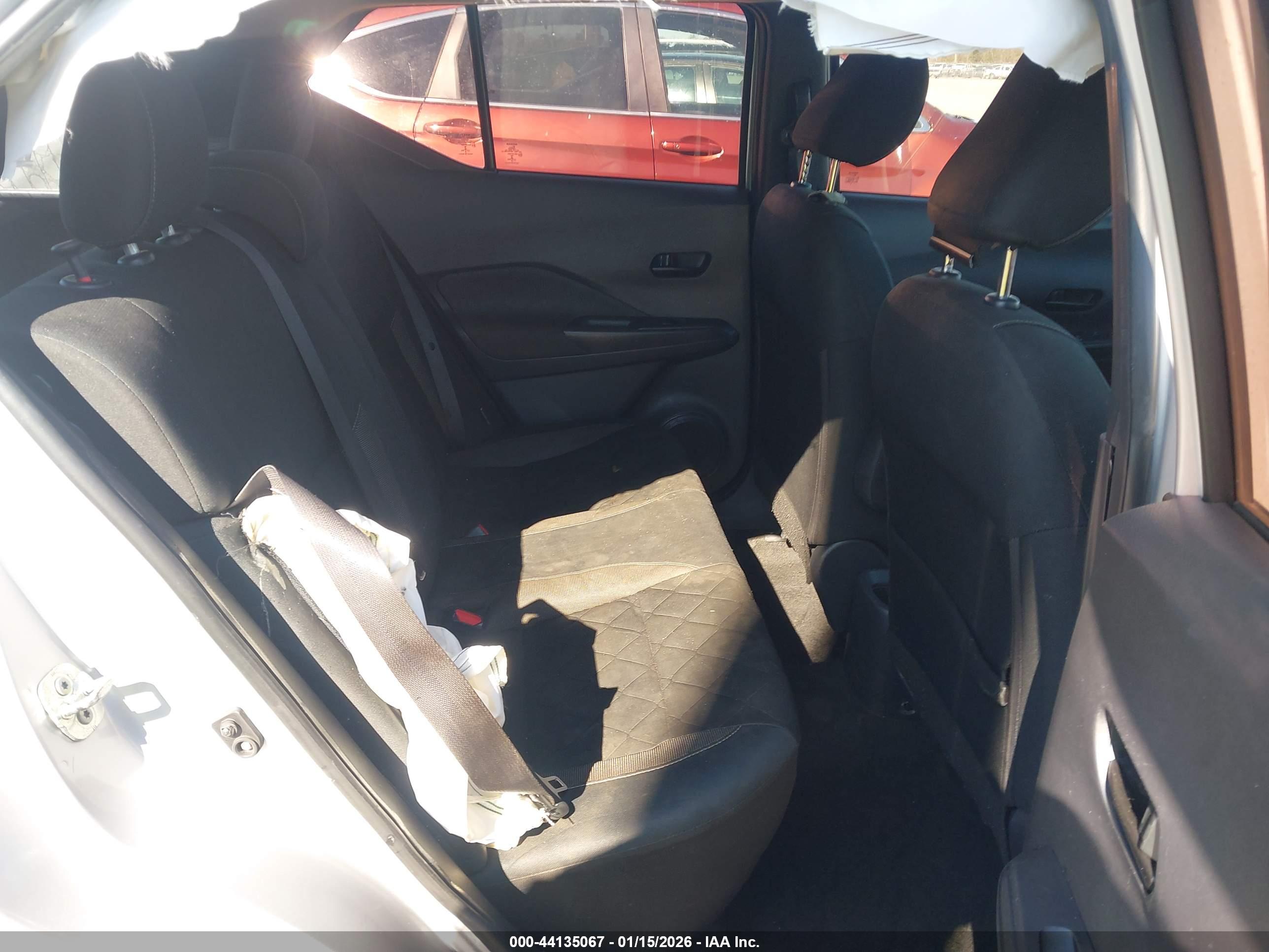 NISSAN KICKS image 8