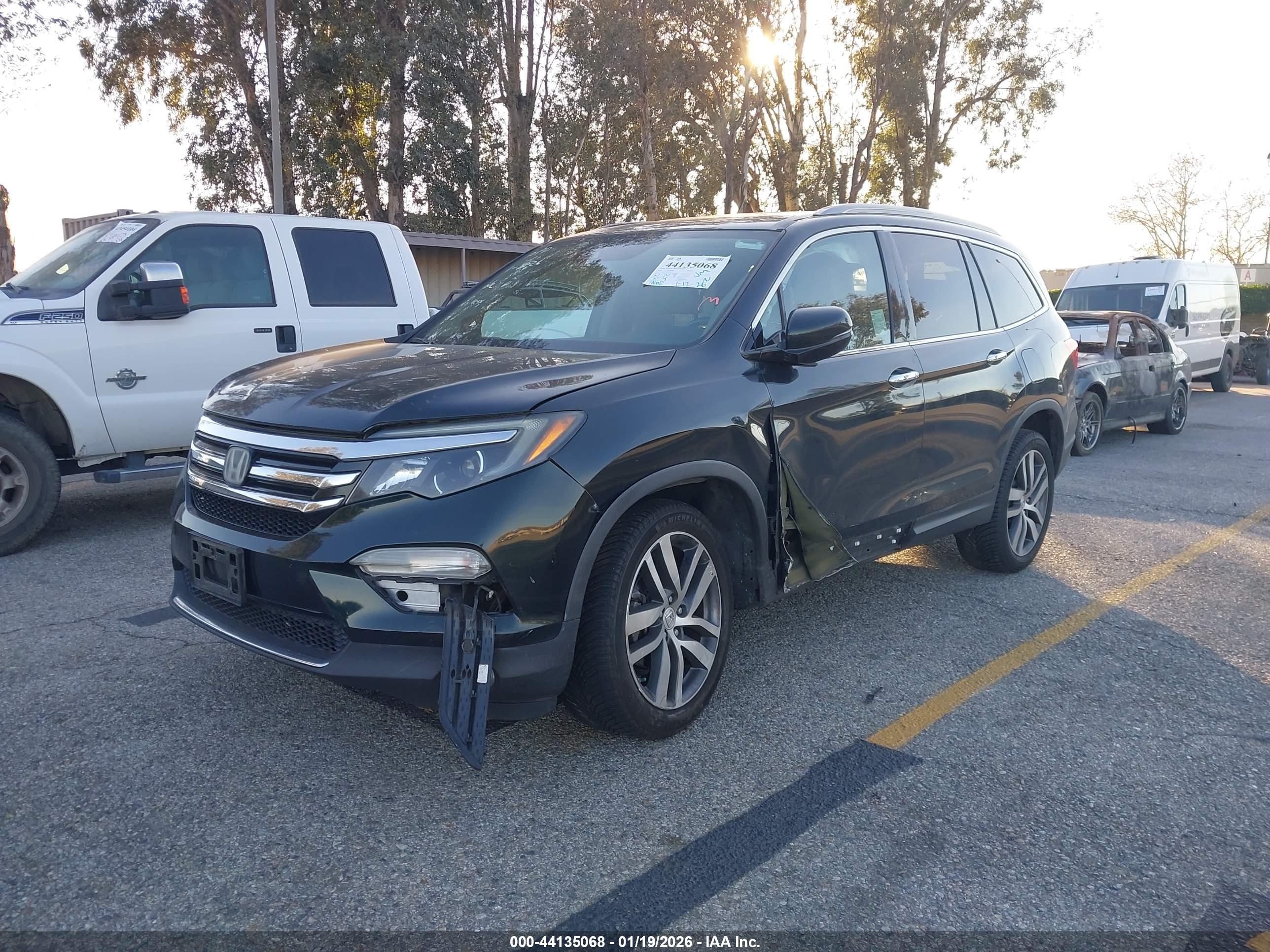 HONDA PILOT image 2