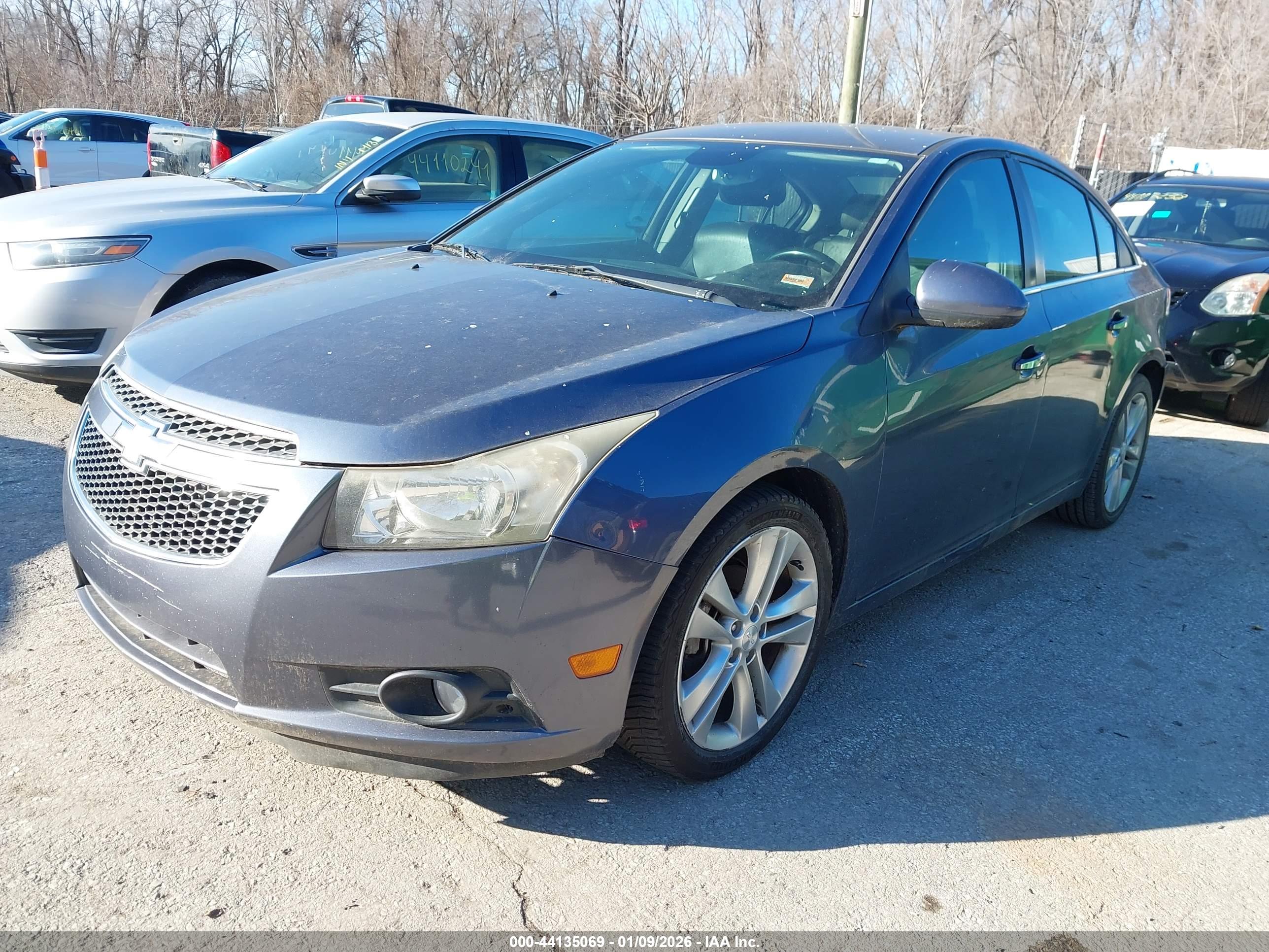 CHEVROLET CRUZE image 2