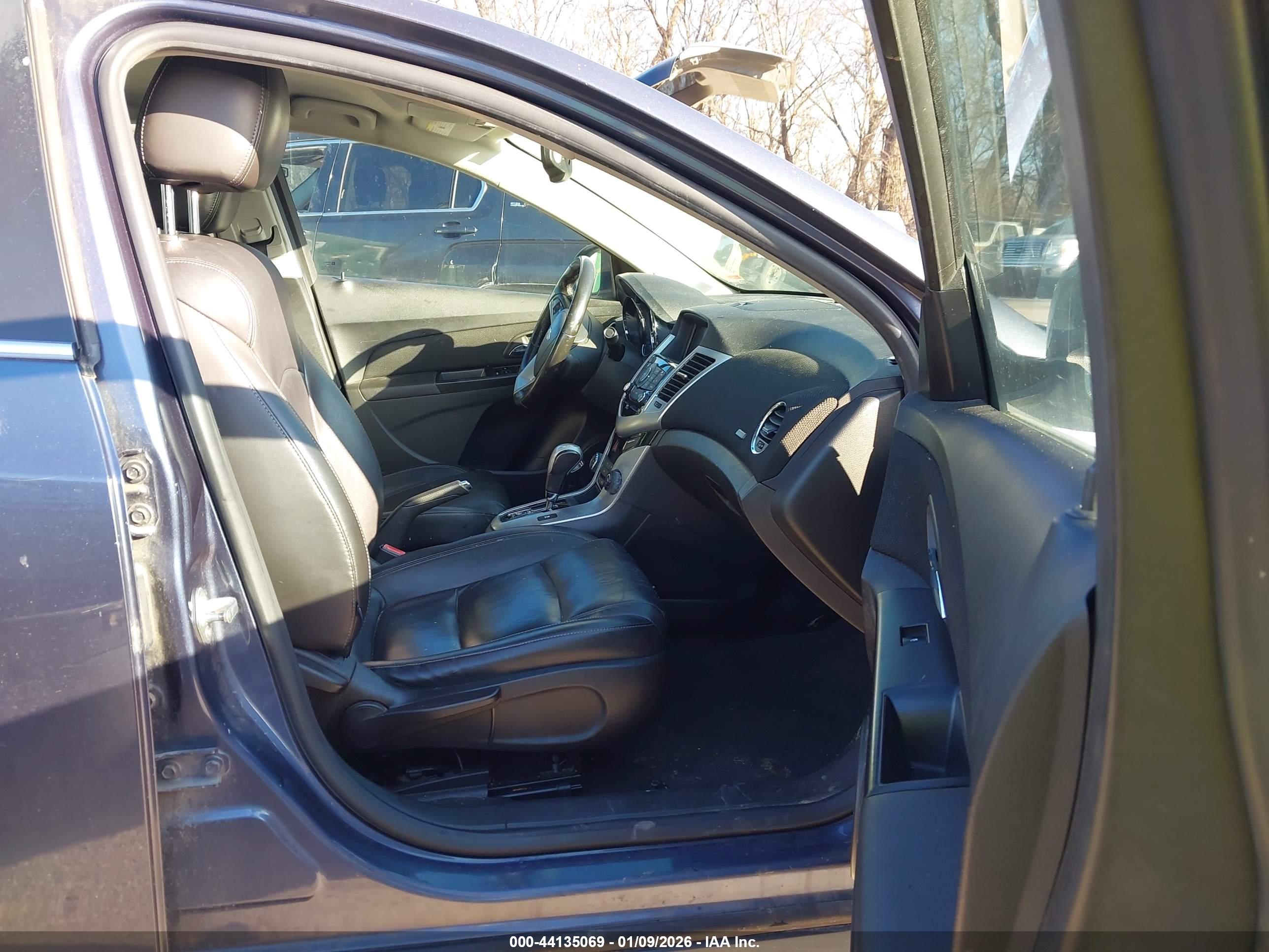 CHEVROLET CRUZE image 5