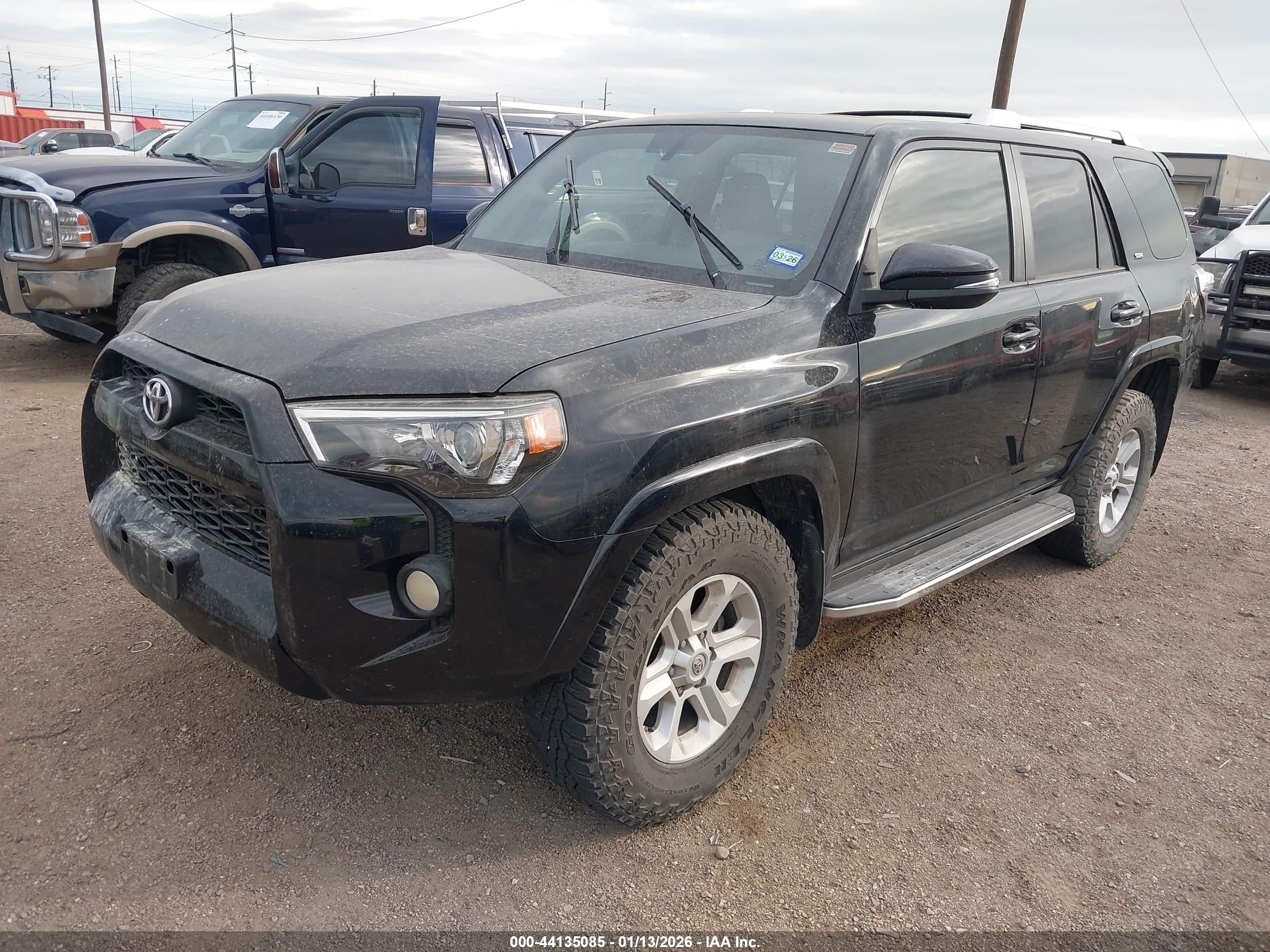 TOYOTA 4RUNNER image 2
