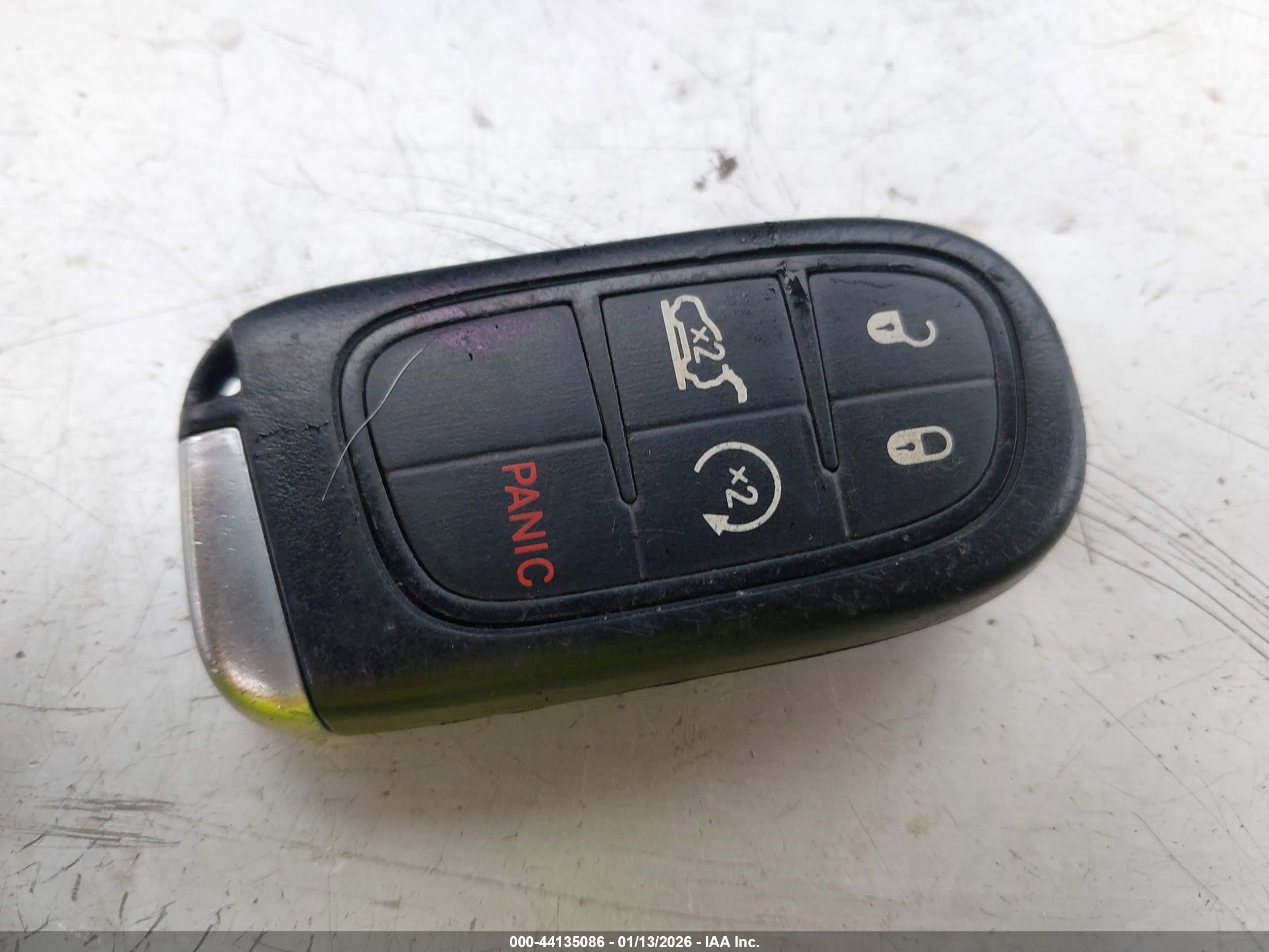 JEEP CHEROKEE image 11