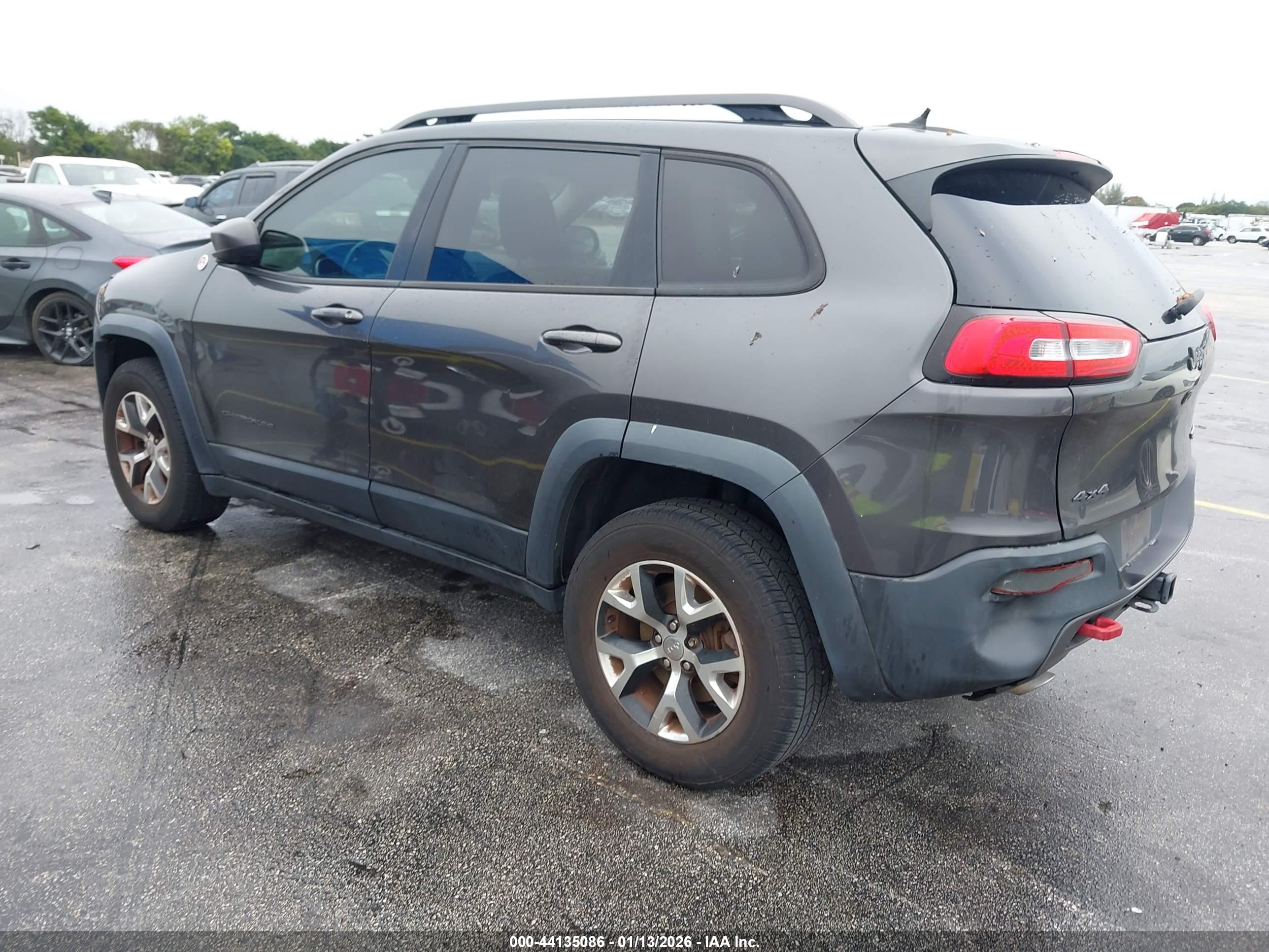 JEEP CHEROKEE image 3