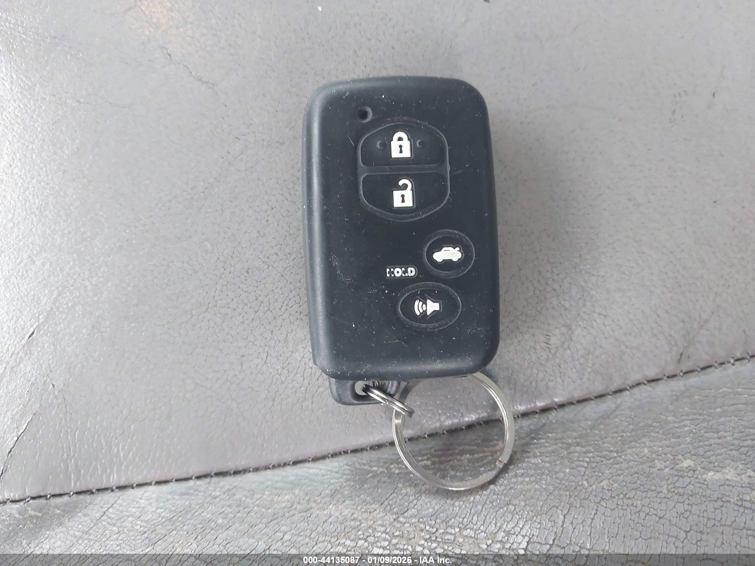 TOYOTA CAMRY image 11